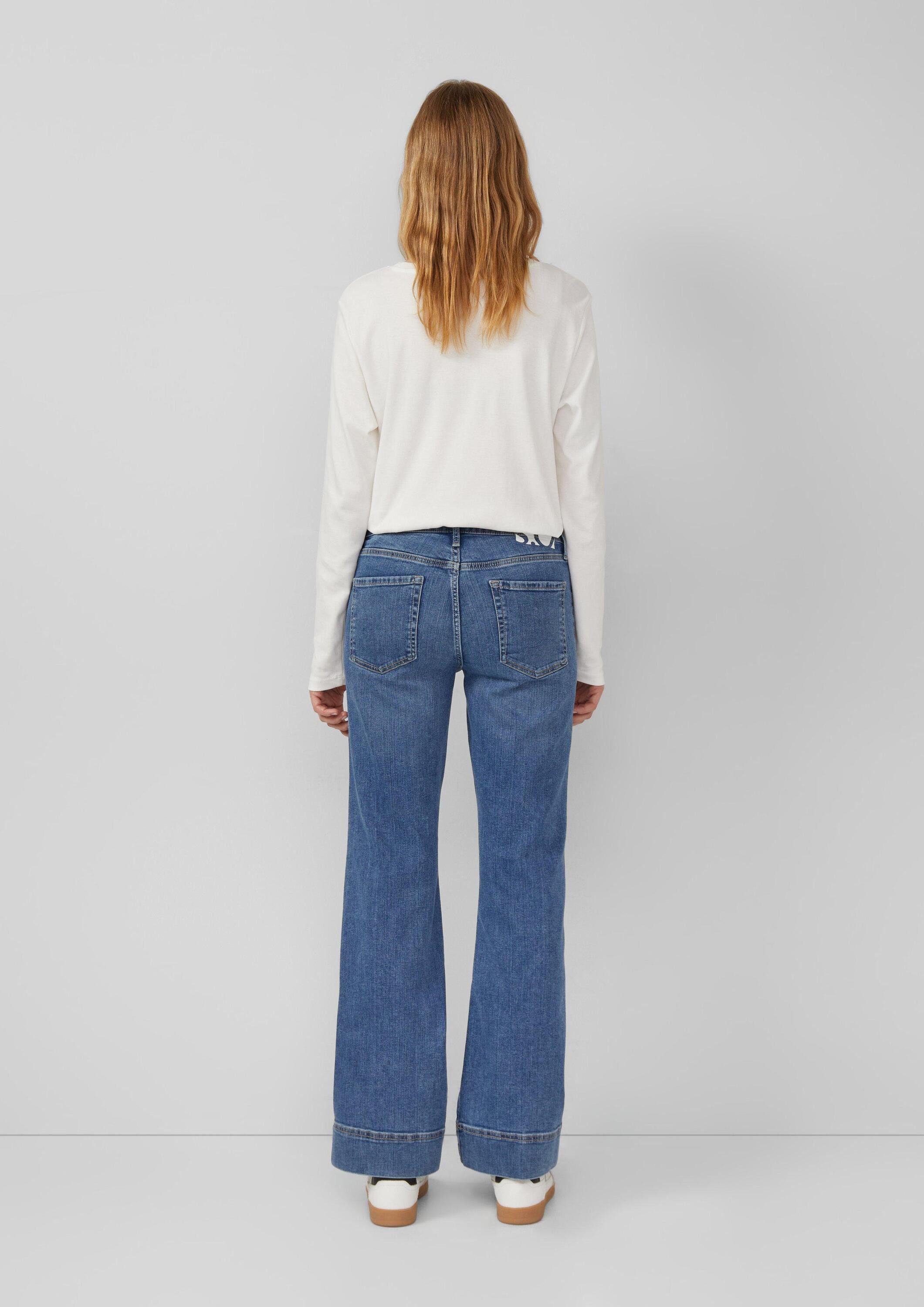s.Oliver Bootcut-Jeans Jeans-Hose Jeans / Regular Fit / Mid Rise / Flared Leg / aufgesetzte Taschen