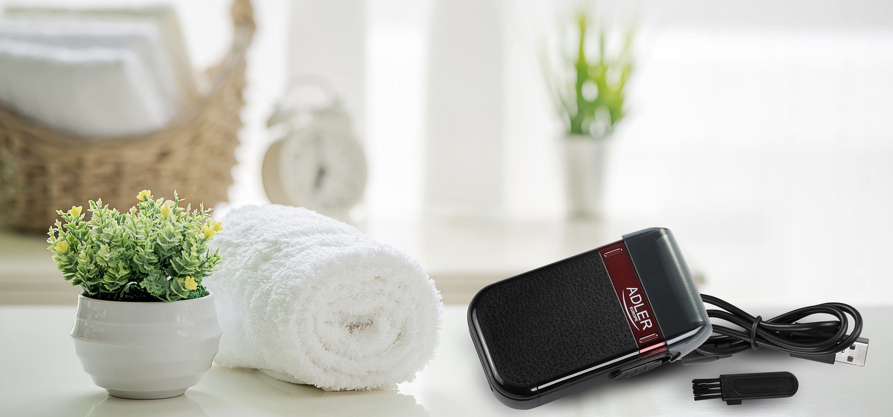 Adler Elektrorasierer AD-2923, Nass- und Trockenrasur, Modernes Kopfprofil, Perfekt für unterwegs