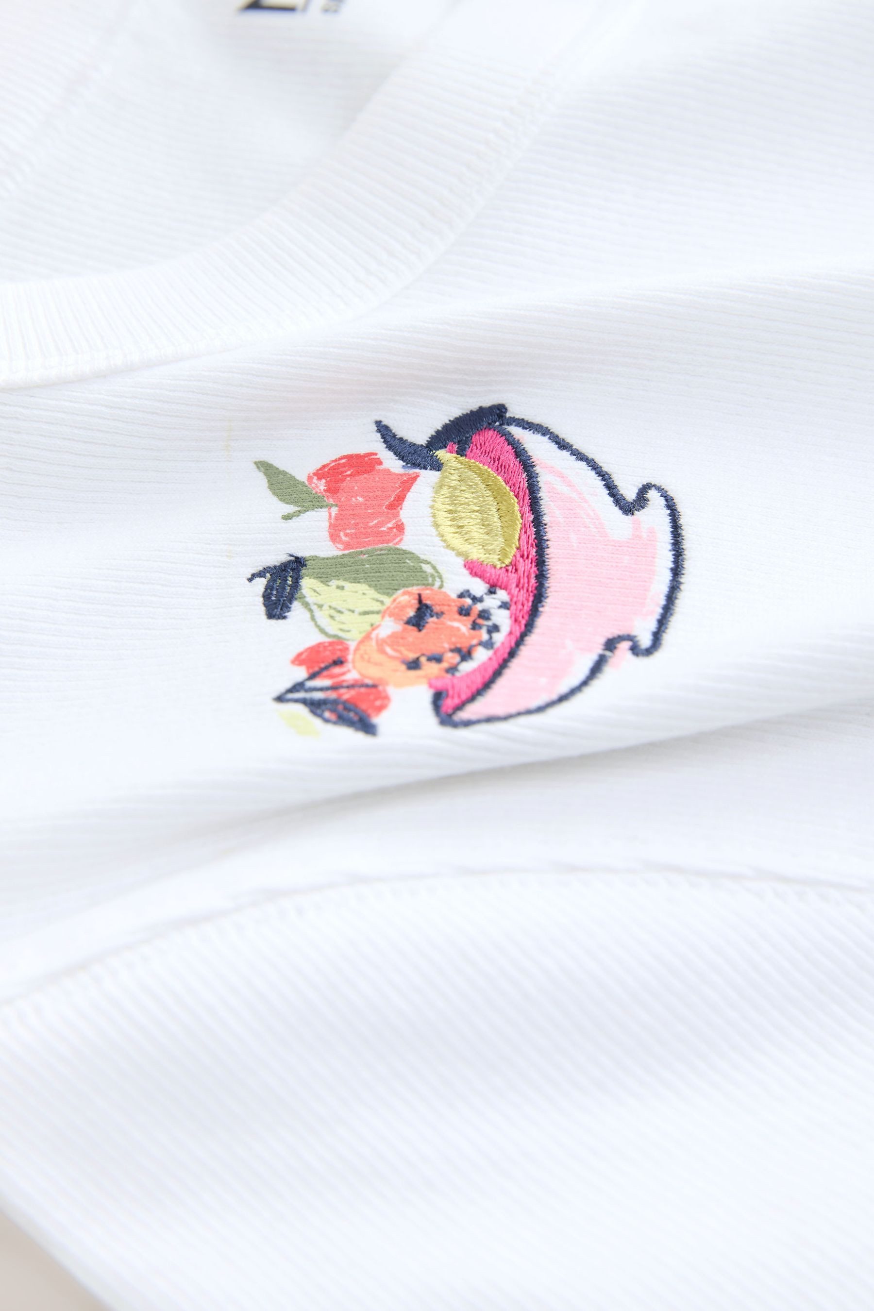 Next T-Shirt Geripptes T-Shirt mit aufgestickter Grafik (1-tlg) günstig online kaufen