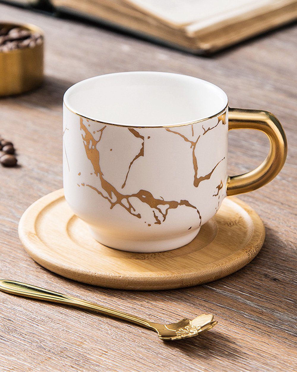 Dekorative Kaffeeservice Cappuccinotasse mit Teetablett, Keramik-Kaffeetasse (1-tlg), Teetasse mit Untertassen und Löffel, Ceramic Teetasse Set Weiß