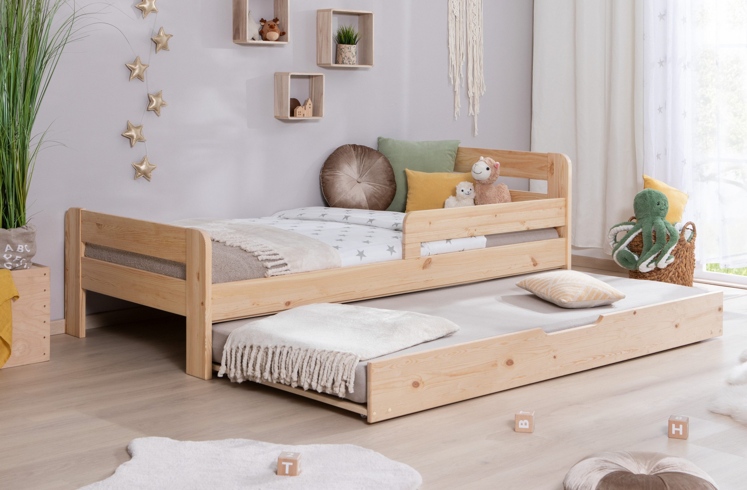 Ticaa Bettgestell Einzelbett Kinderbett Jugendbett "Bennet" mit, Einzelbett inkl. Rausfallschutz – Bild 2 von 5