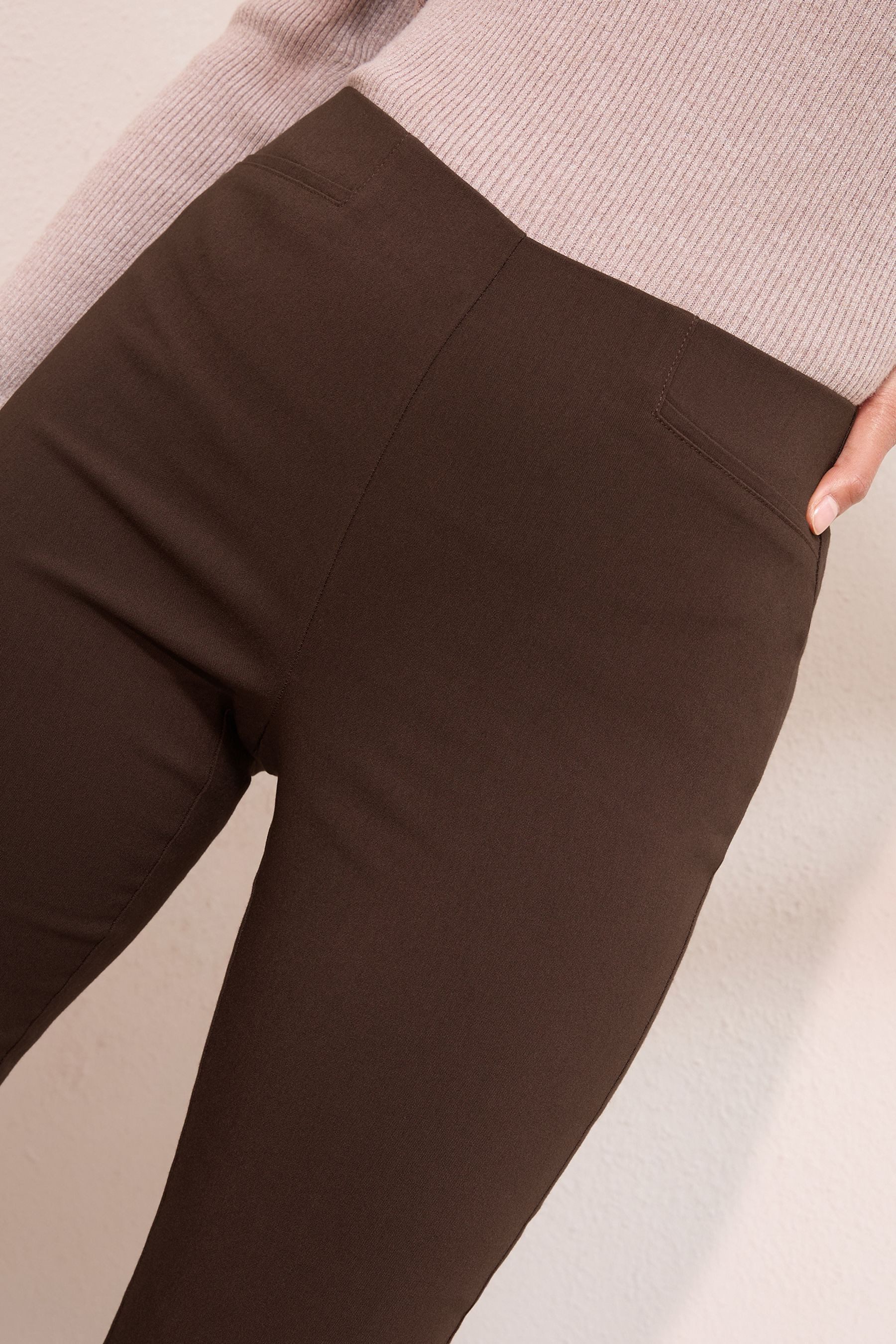 Friends Like These Stretch-Hose Friends Like These Slim Fit Stretchhose, Kurzgröße (1-tlg) – Bild 3 von 4