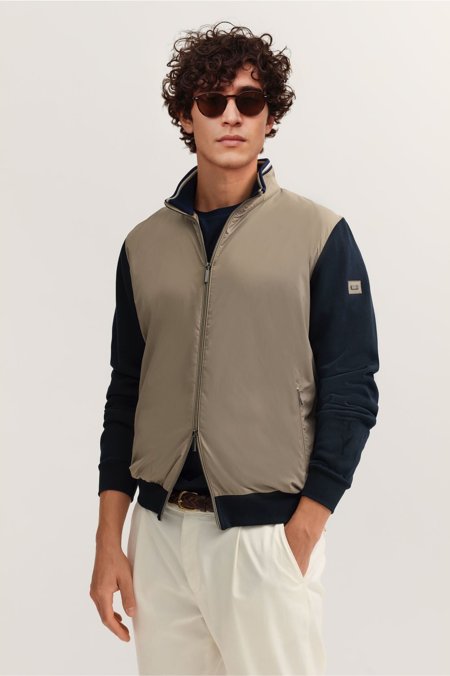 bugatti Sweatjacke Modern Fit mit Reißverschluss und Stehkragen günstig online kaufen