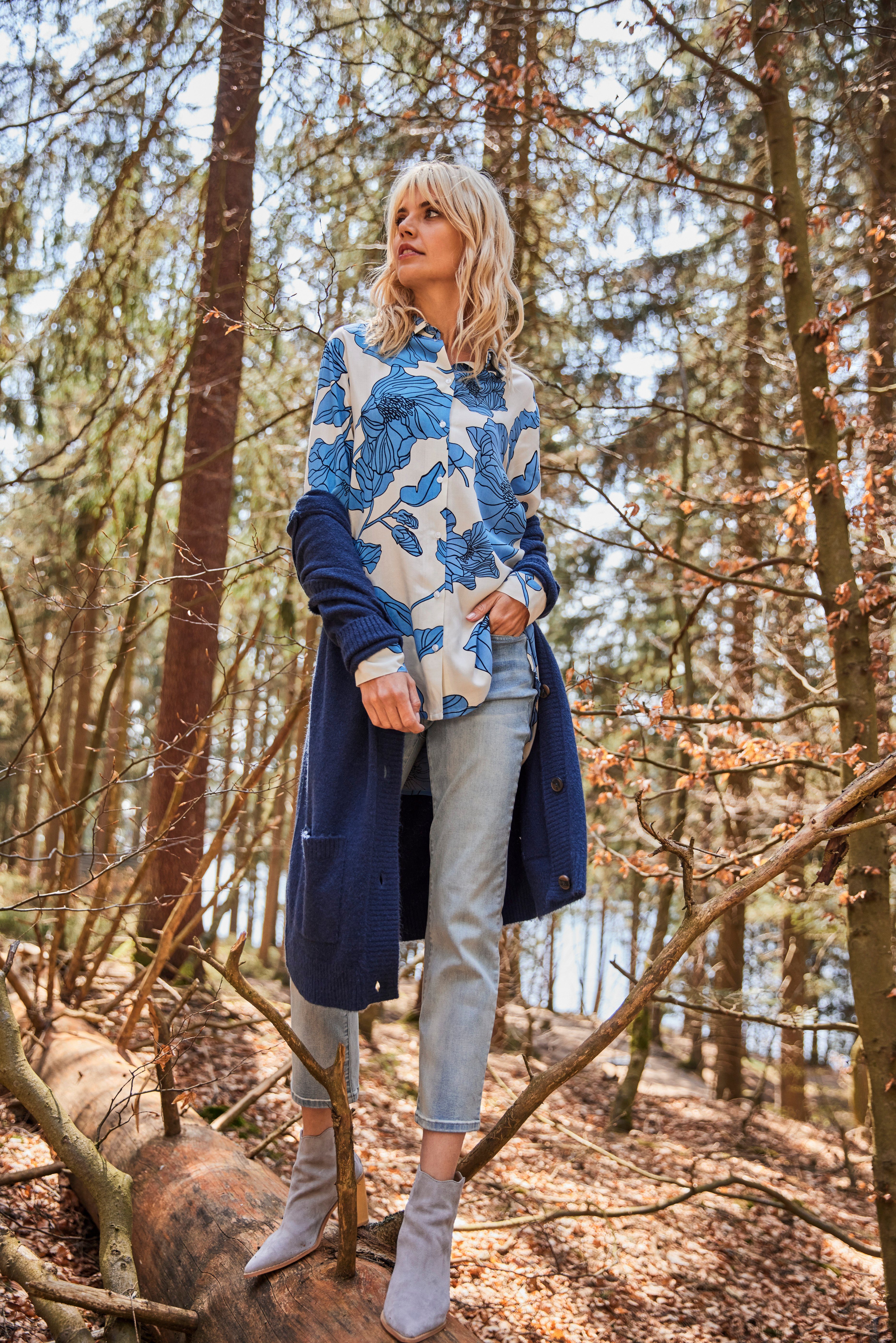 Aniston SELECTED Longstrickjacke mit aufgesetzen Taschen marine