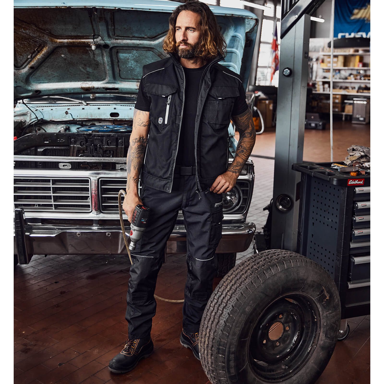 Terrax Workwear Arbeitshose Herren Bundhose Herren Bundhose für die Arbeit mit Knietaschen und vielen Taschen