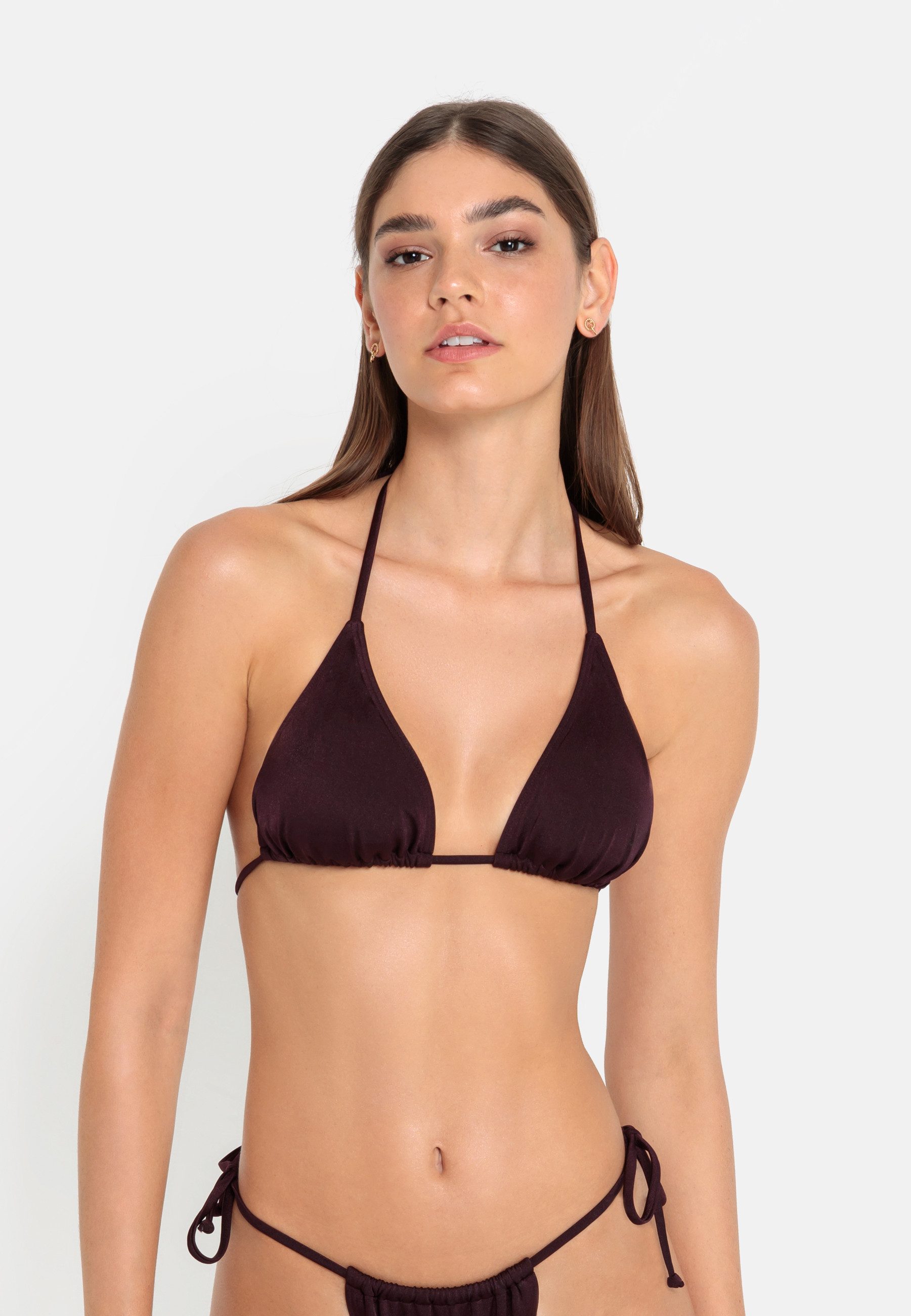 LSCN by LASCANA Triangel-Bikini-Top Nele, mit glänzender Beschichtung. Reduzierter Preis € 14,99. Unverbindliche Preisempfehlung € 22,99