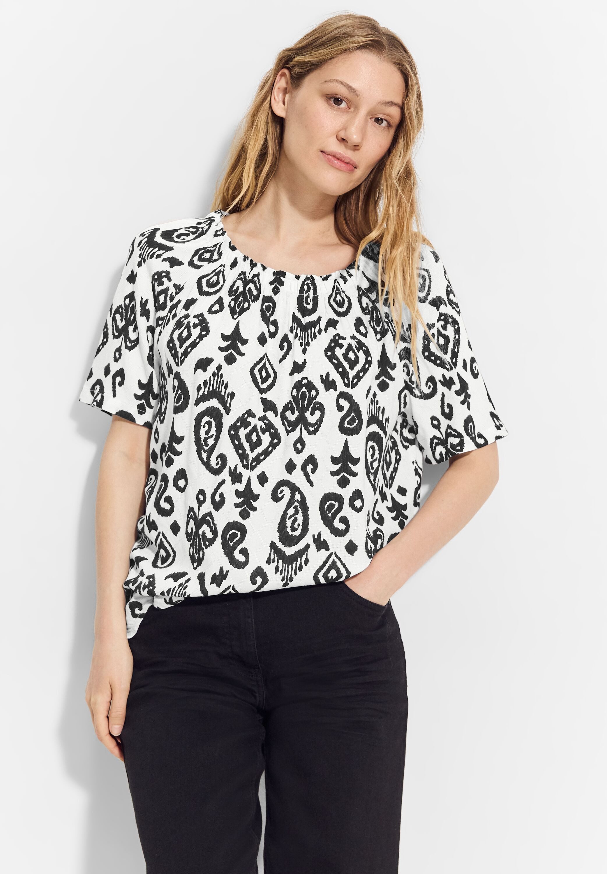 Cecil Carmenbluse mit Ornament Muster