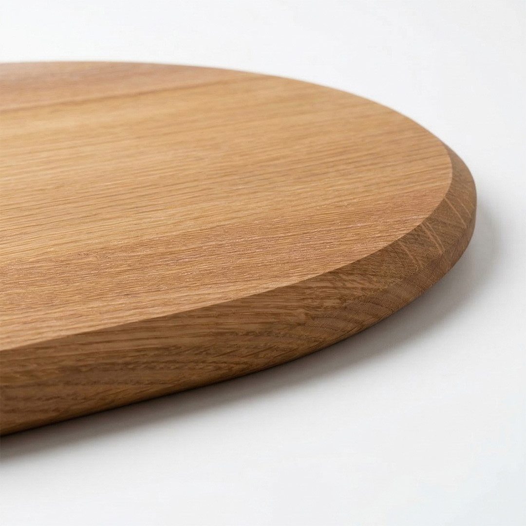 WYE Schneidebrett ECHO, feinste EICHE (FSC, EU) - hochwertig verarbeitet, 42cm, Eichenholz, 2-in-1 Wendebrett: Vorne präsentieren, hinten zum Schneiden