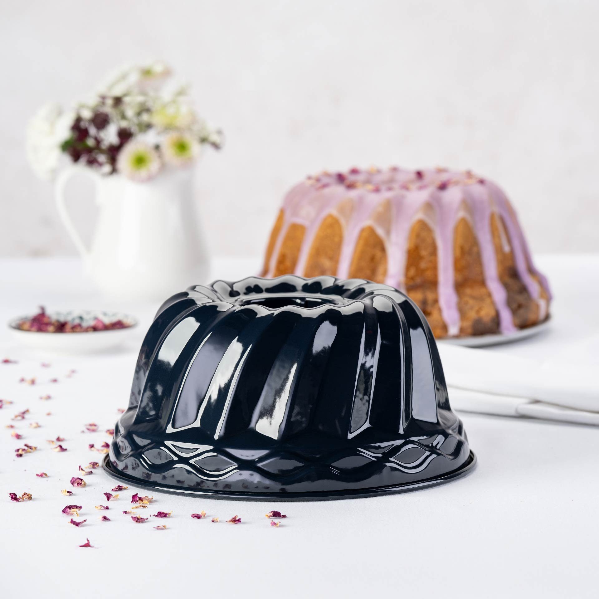 Dr. Oetker Küchenhelfer Gugelhupfform optimale Wärmeleitung, spülmaschinengeeignet, Ø 24cm, aus Stahlblech