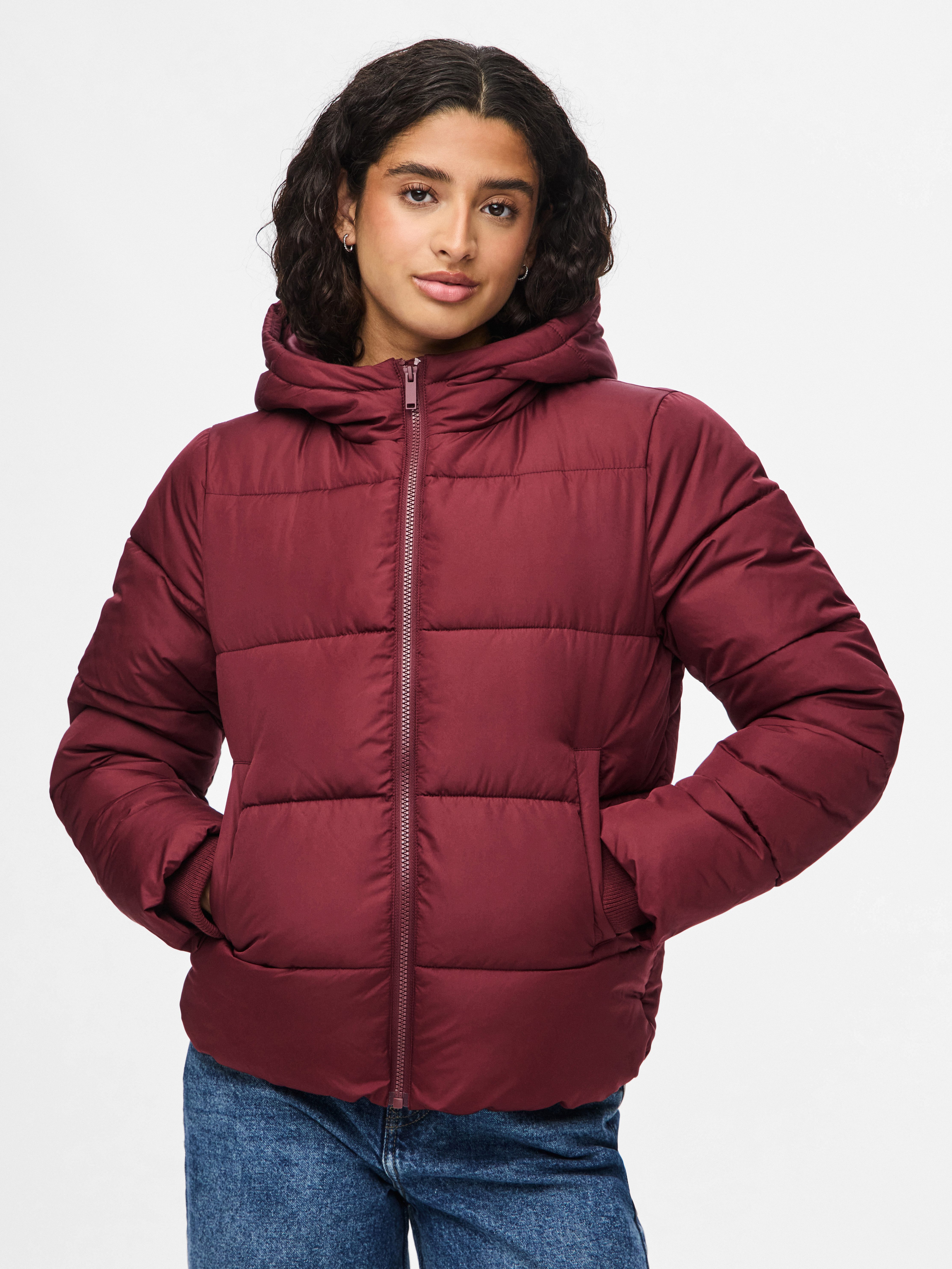 pieces Steppjacke PCBEE NEW SHORT PUFFER JACKET NOOS BC Kunstfaser
