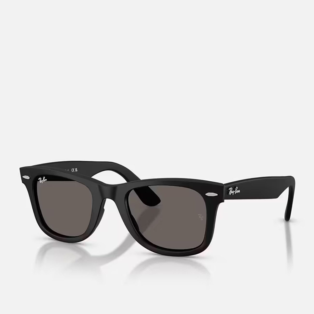 Ray-Ban Sonnenbrille Ray-Ban Wayfarer Ease RB4340 601SB1 Matt Black Dark Grey