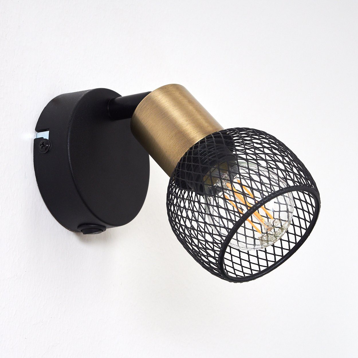hofstein Wandleuchte gold, E14, Zimmerlampe, Leuchtenkopf Metall Leuchtmittel, ist schwenkbar aus schwarz Wandlampe Schalter, ohne und »Pieve«