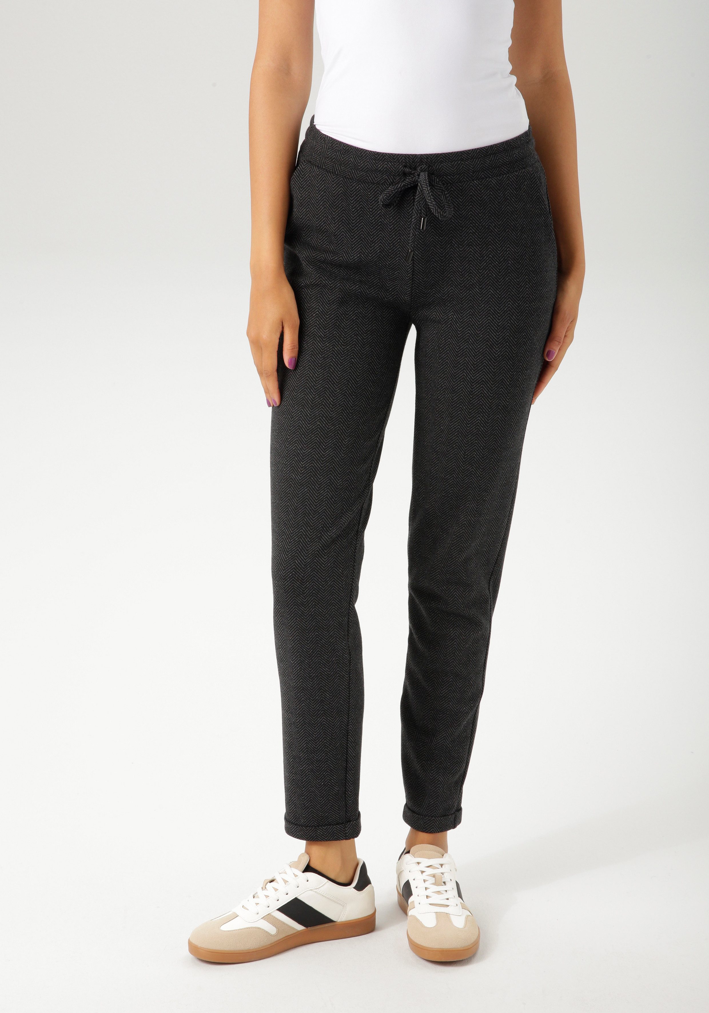 Aniston CASUAL Schlupfhose mit trendigem Fischgrat-Muster günstig online kaufen