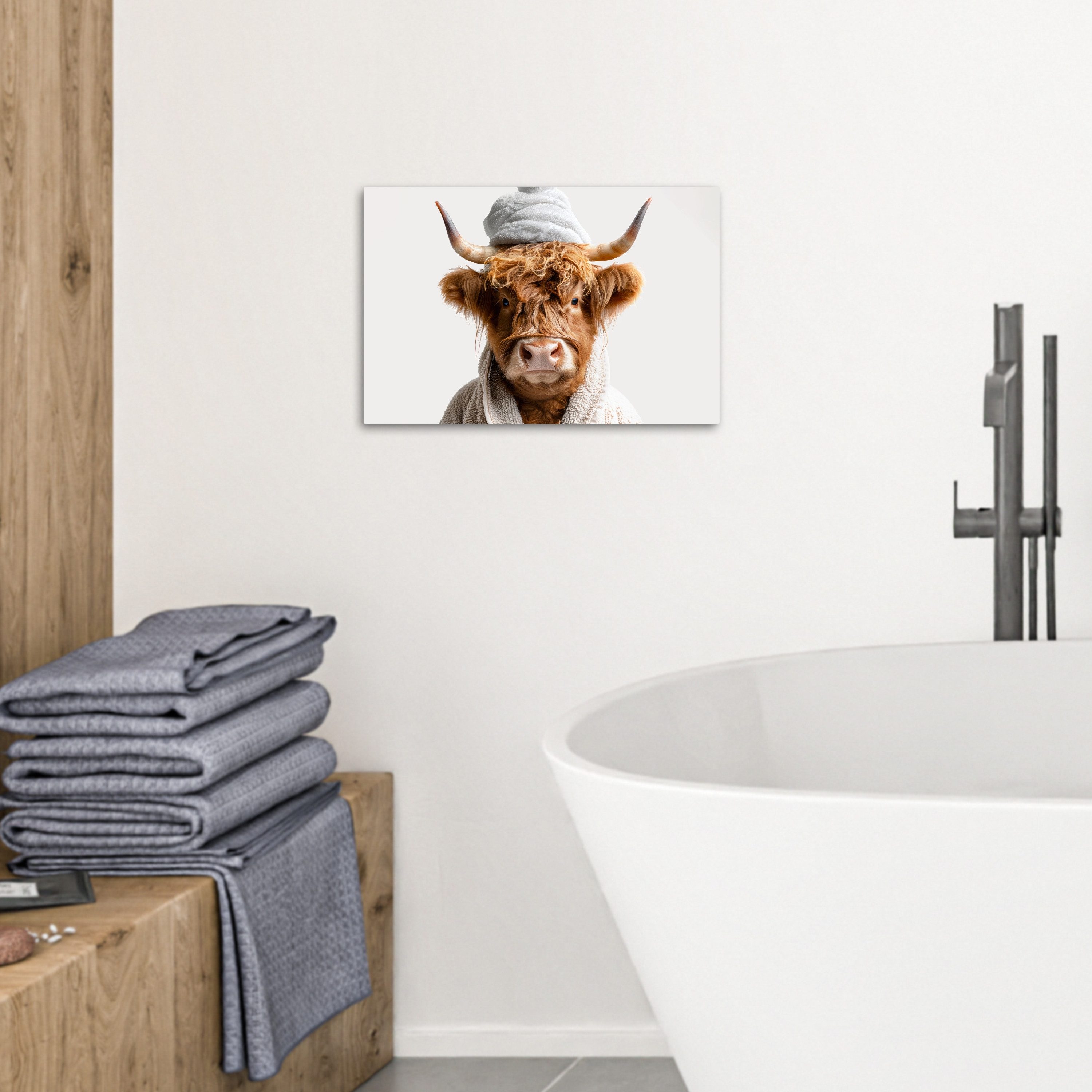 OneMillionCanvasses® Leinwandbild Schottischer Highlander - Bademantel - Kuh - Tiere, Fotodruck (1 St), Bilder für Badezimmer, Bad und Toiletten Deko, Bild WC 3 – Bild 3 von 5