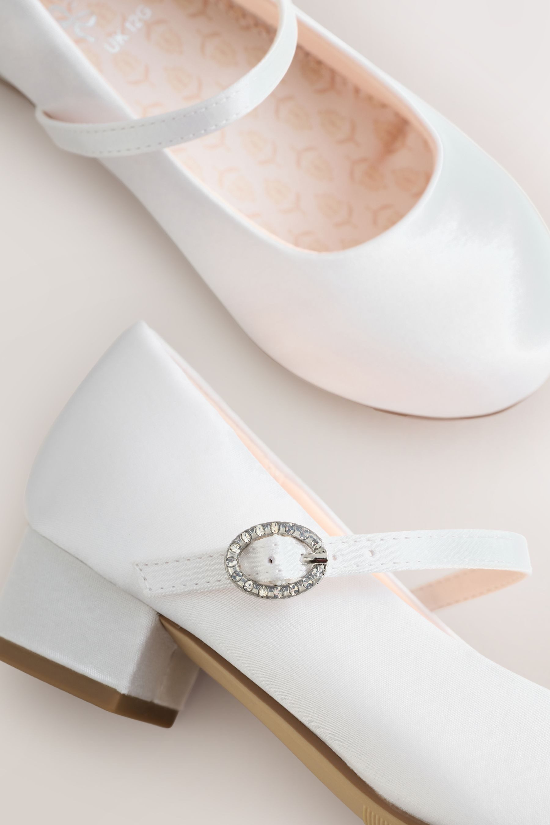 Next Fleckenabweisende Mary-Jane-Satinschuh mit Absatz Mary-Jane-Schuhe – Bild 2 von 5