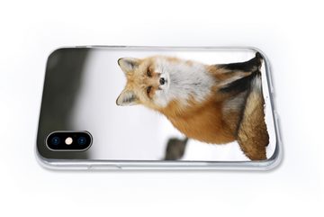 MuchoWow Handyhülle Fuchs - Schnee - Winter, Handyhülle Apple iPhone Xs, Smartphone-Bumper, Print, Handy