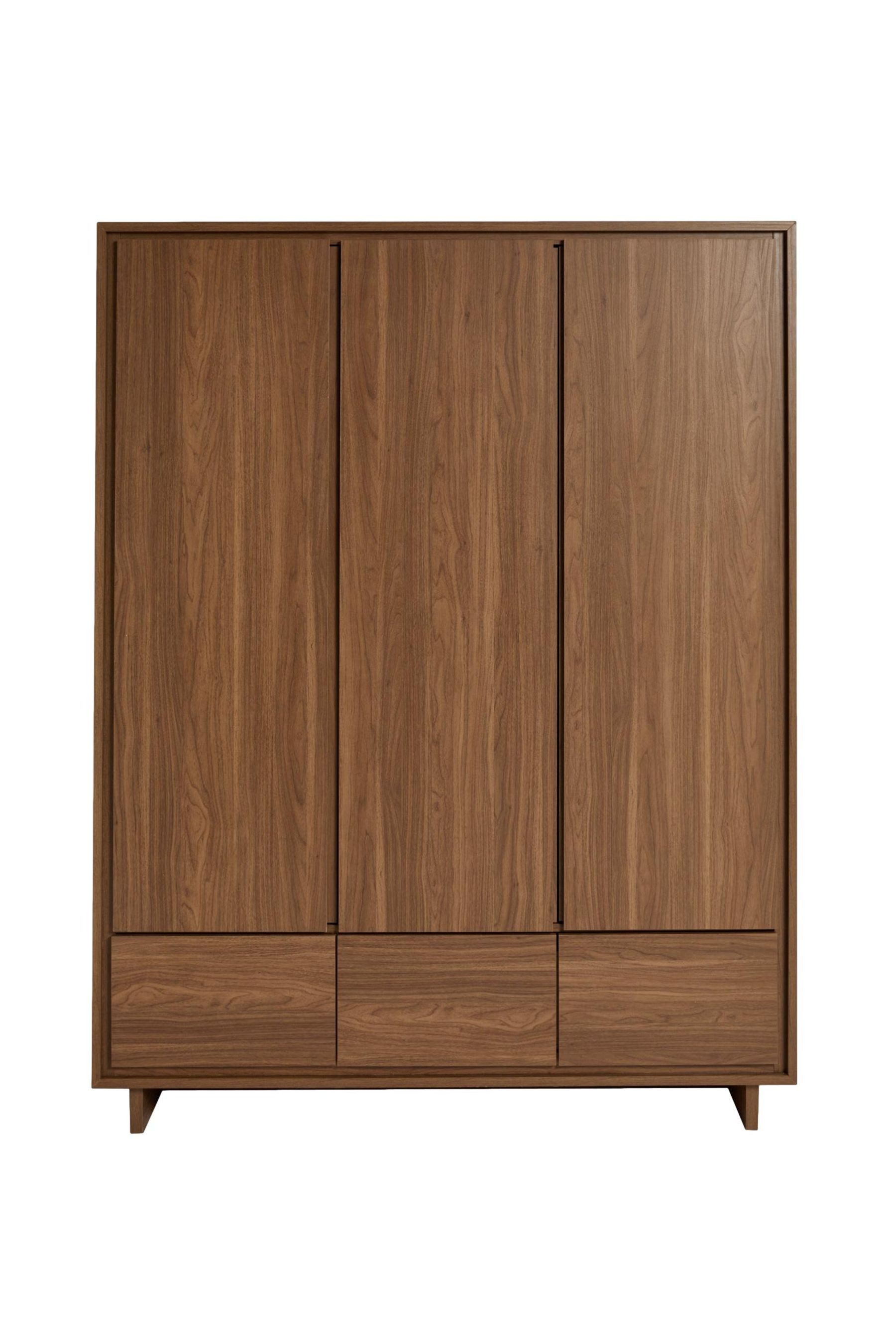 MADE Kleiderschrank MADE.COM Kaci Dreitüriger Kleiderschrank (1-St)