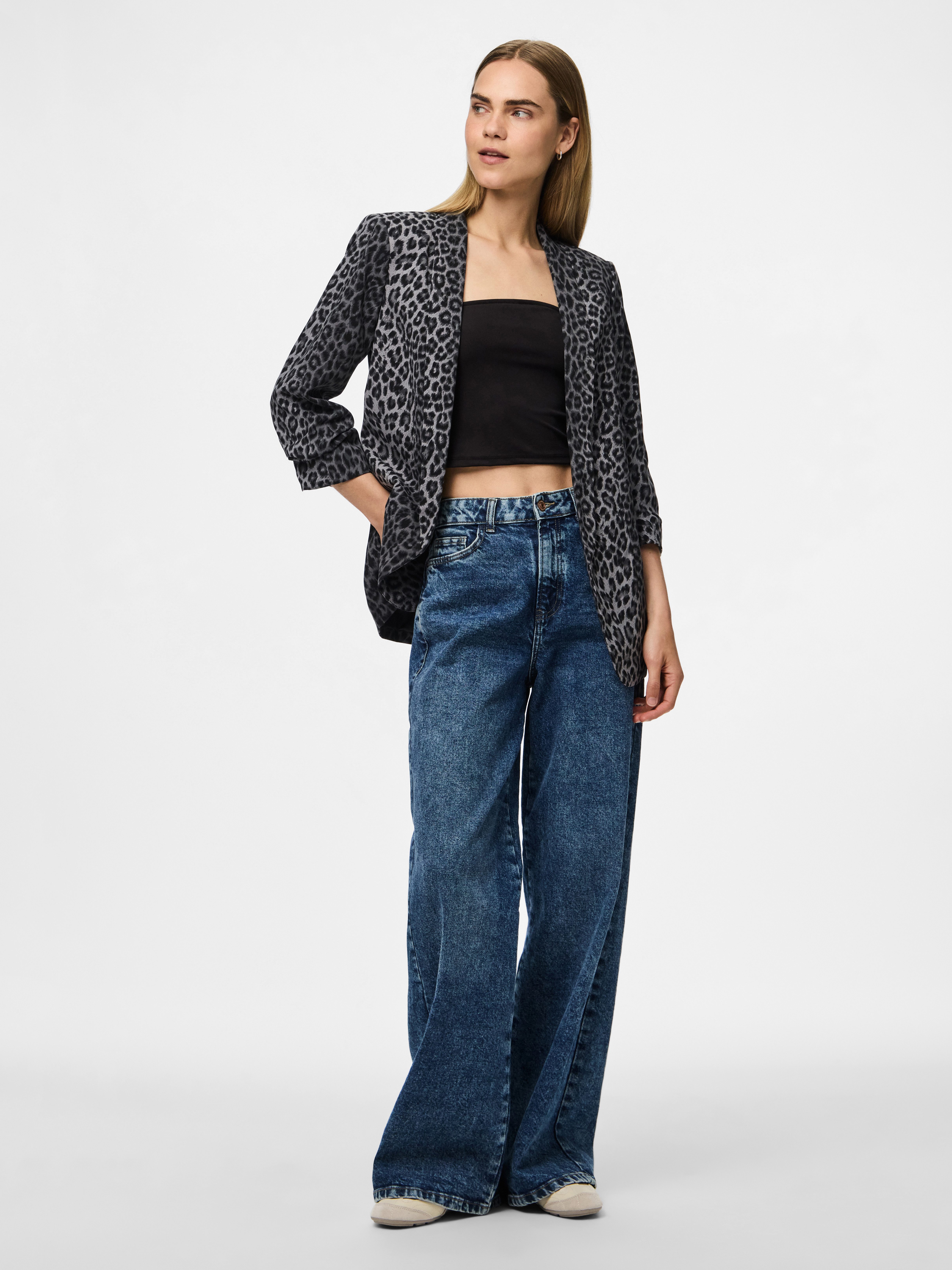 pieces Blusenblazer PCBOSELLA 3/4 PRINTED BLAZER NOOS mit 3/4 Ärmel – Bild 4 von 5