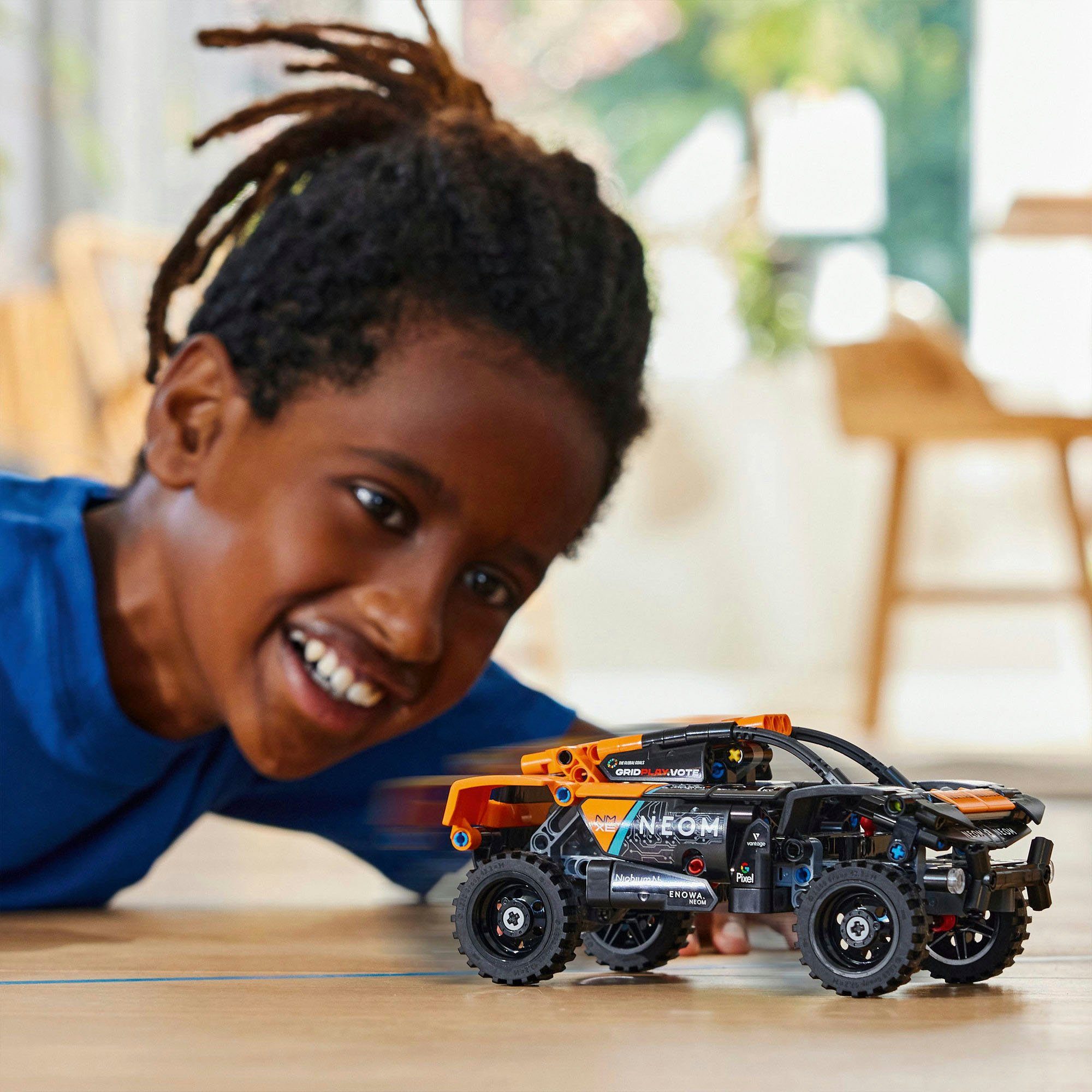 LEGO® NEOM McLaren Extreme E Race günstig online kaufen
