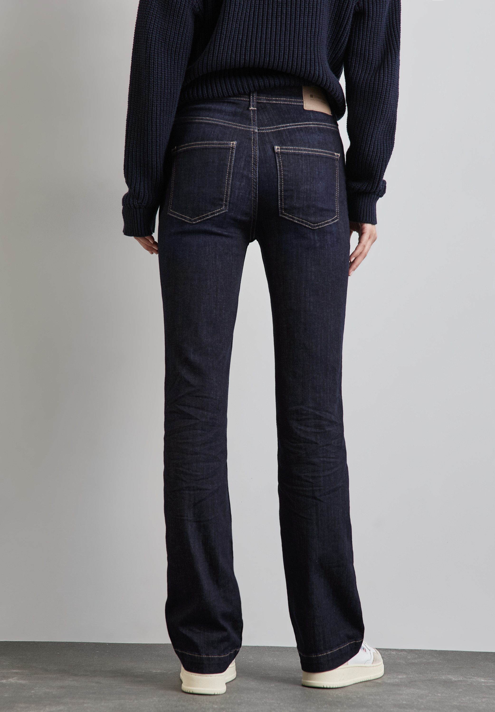 Pantalon Bootcut Léo Pour Femmes En Noir - YORK