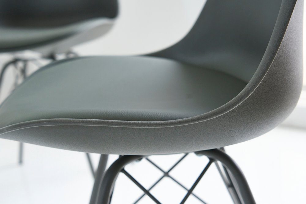 riess-ambiente Polsterstuhl SCANDINAVIA MEISTERSTÜCK grau (Einzelartikel, 1 St), Esszimmer · Kunstleder · Metall · Retro. € 49,95