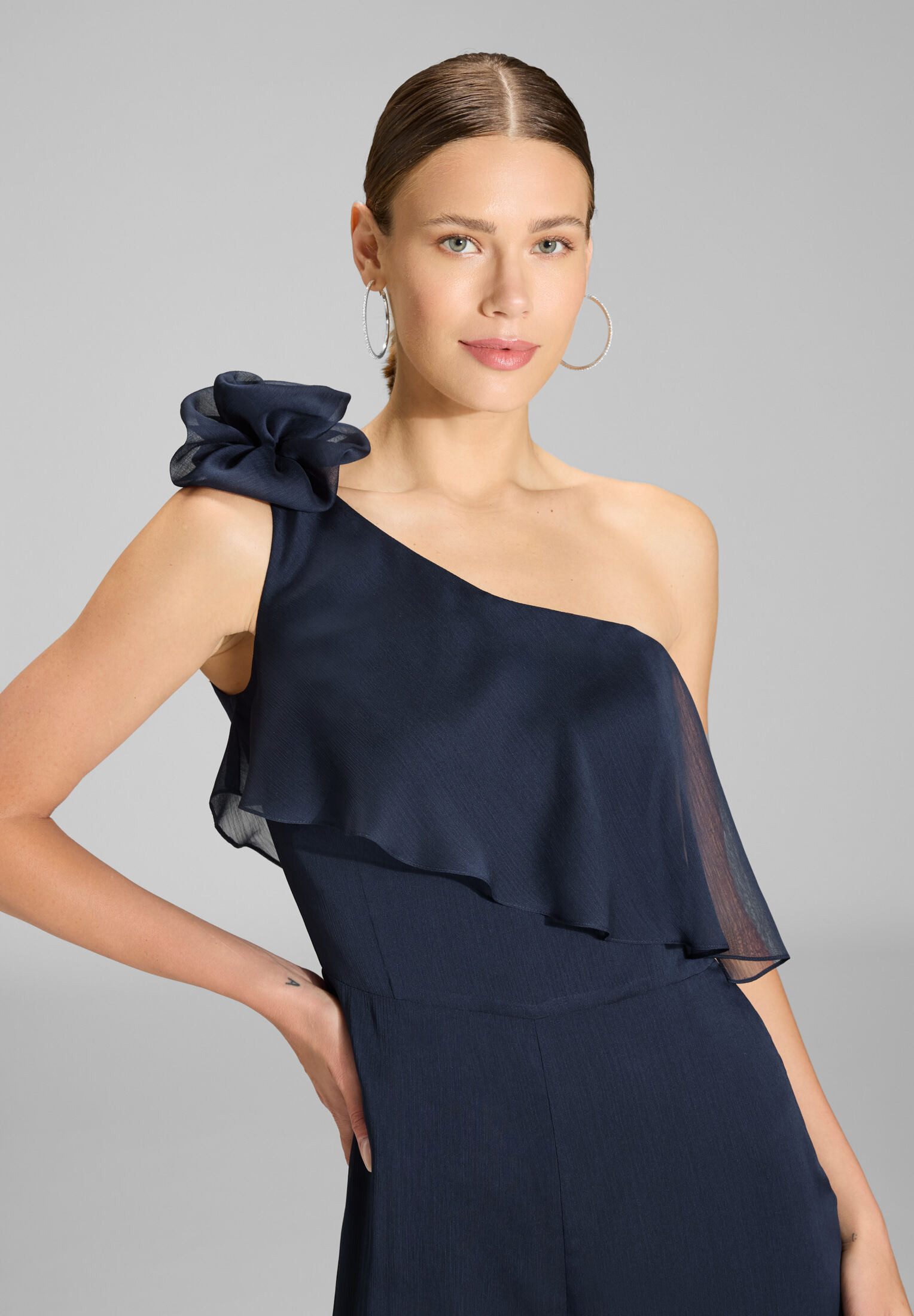 SWING Jumpsuit Oberteil in figurbetonter Passform