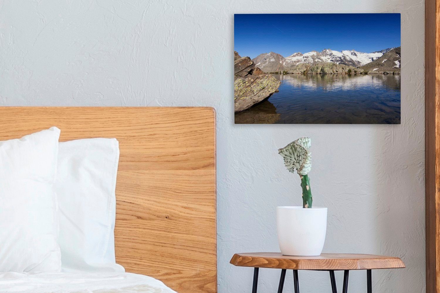 OneMillionCanvasses® Leinwandbild Aufhängefertig, Himmel St), 30x20 cm in Wanddeko, Gran-Paradiso-Nationalpark dem (1 Italien, über Blauer Wandbild Leinwandbilder