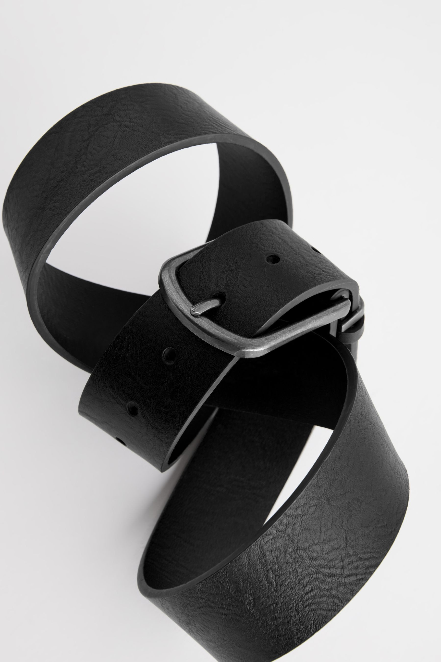 Next Synthetikgürtel Gürtel aus Kunstleder in Used-Optik (1-St) günstig online kaufen