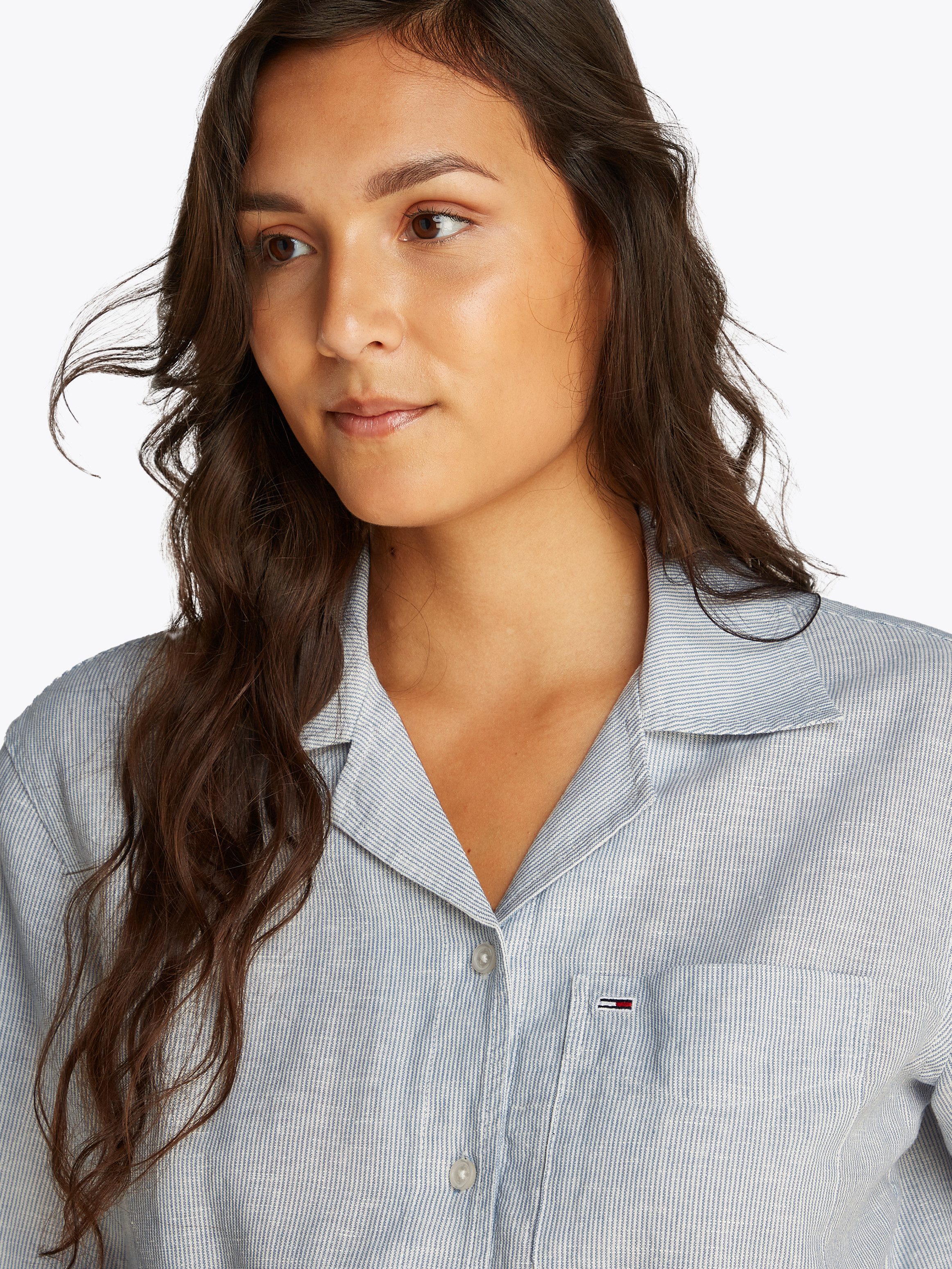 Tommy Jeans T-Shirt TJW CRP LINEN SS SHIRT mit Brusttasche, Logostickerei günstig online kaufen