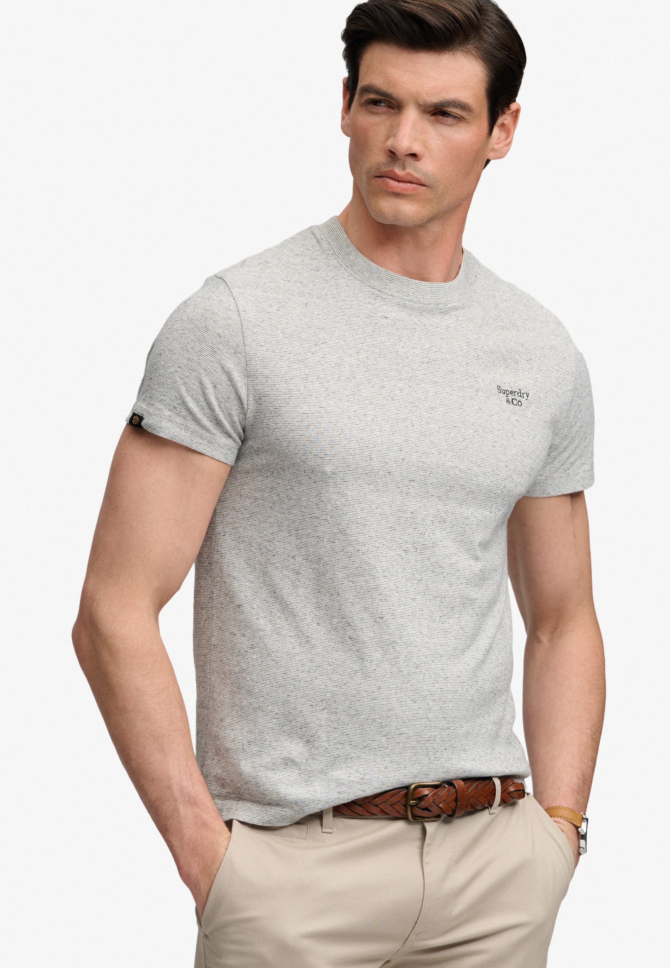 Superdry Rundhalsshirt ESSENTIAL SDCO LOGO EMB TEE Baumwolle, regular fit