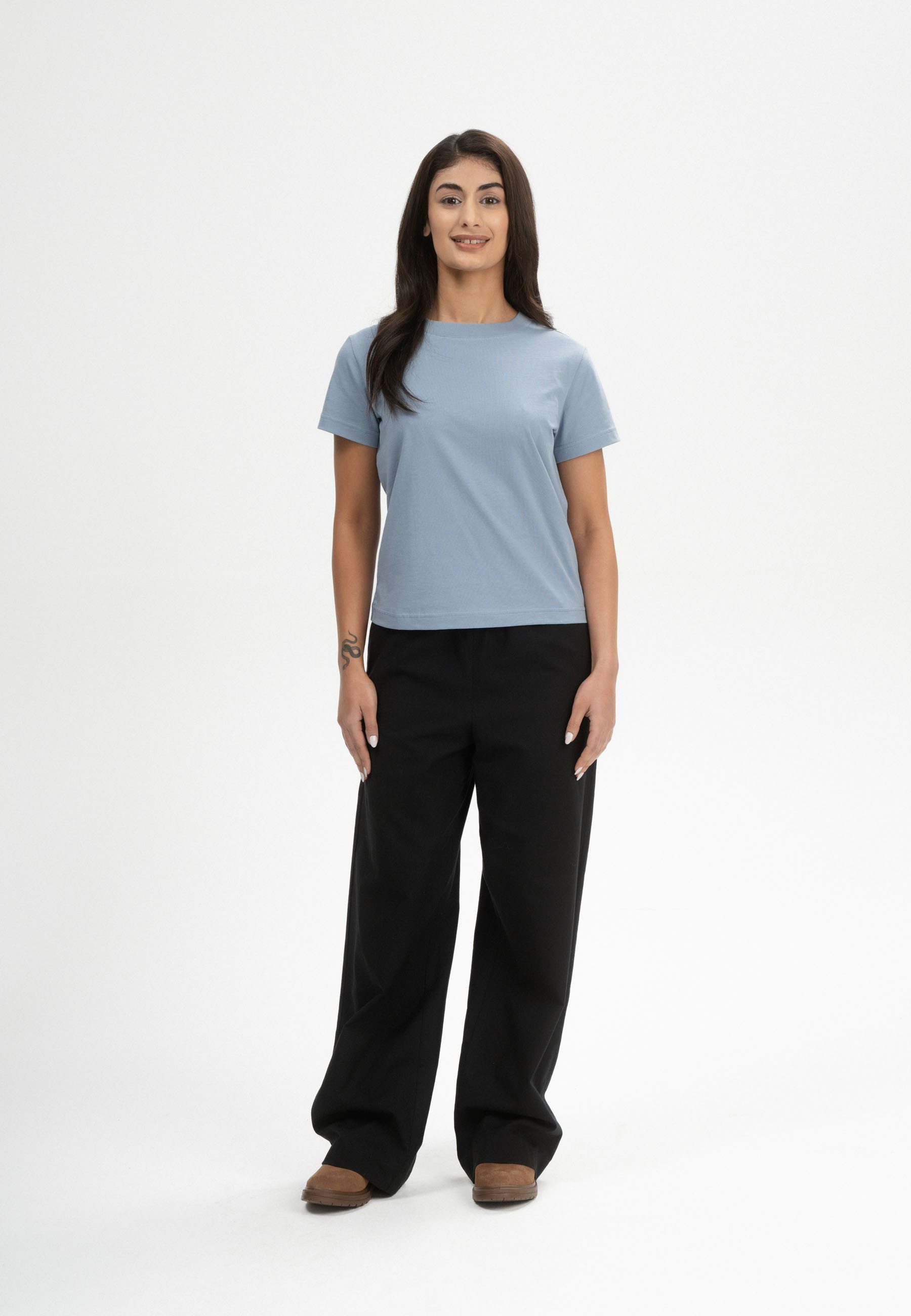 MELA Kurzarmshirt T-Shirt Style KHIRA Fein gerippter Kragen