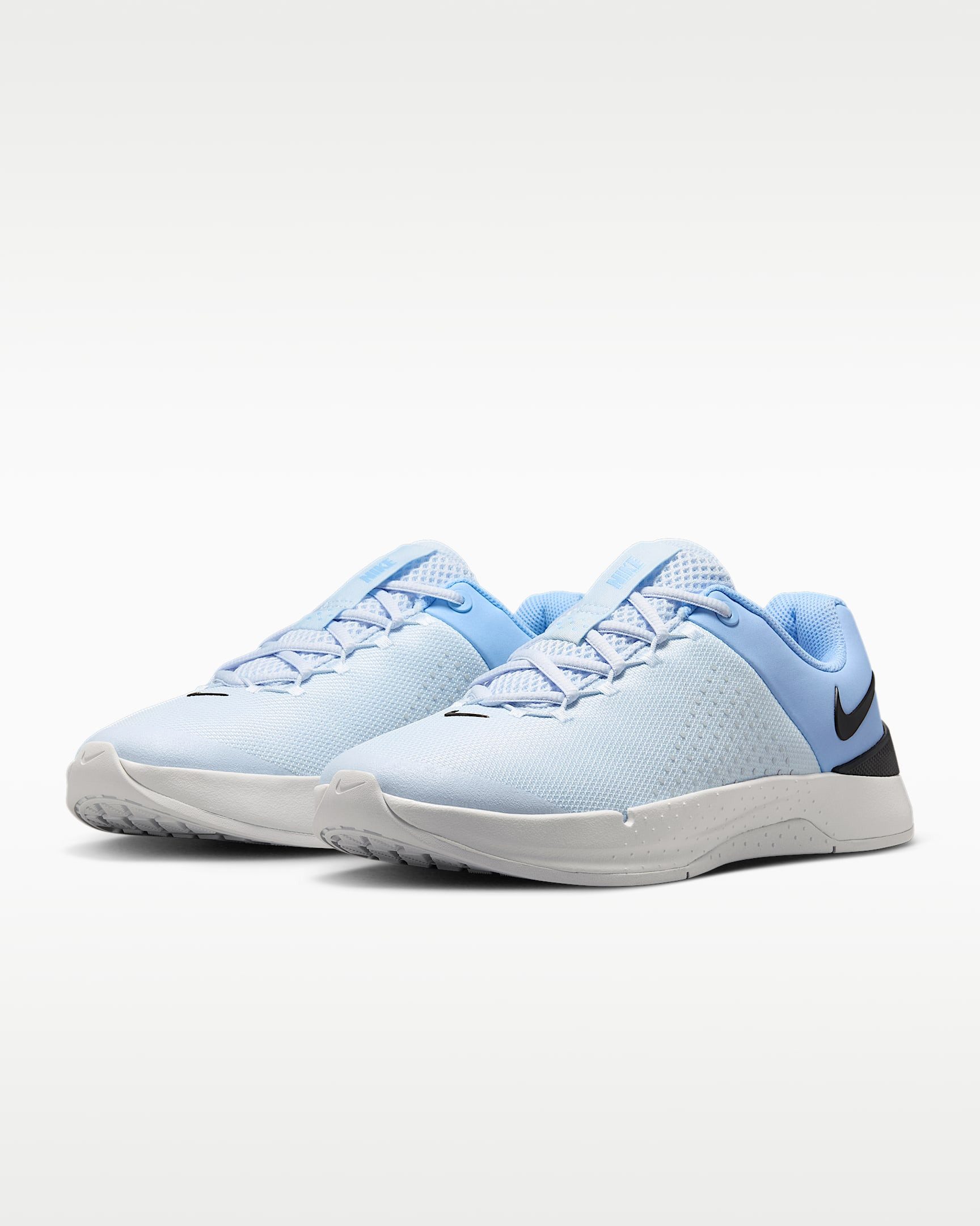 Nike MC TRAINER 4 Trainingsschuh ideal für Gym und Fitnessstudio