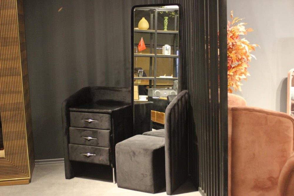 JVmoebel Schminktisch Eleganter Schminktisch aus Holz in Schwarz mit silbernen Füßen (1-St., Schminktisch), Made in Europa