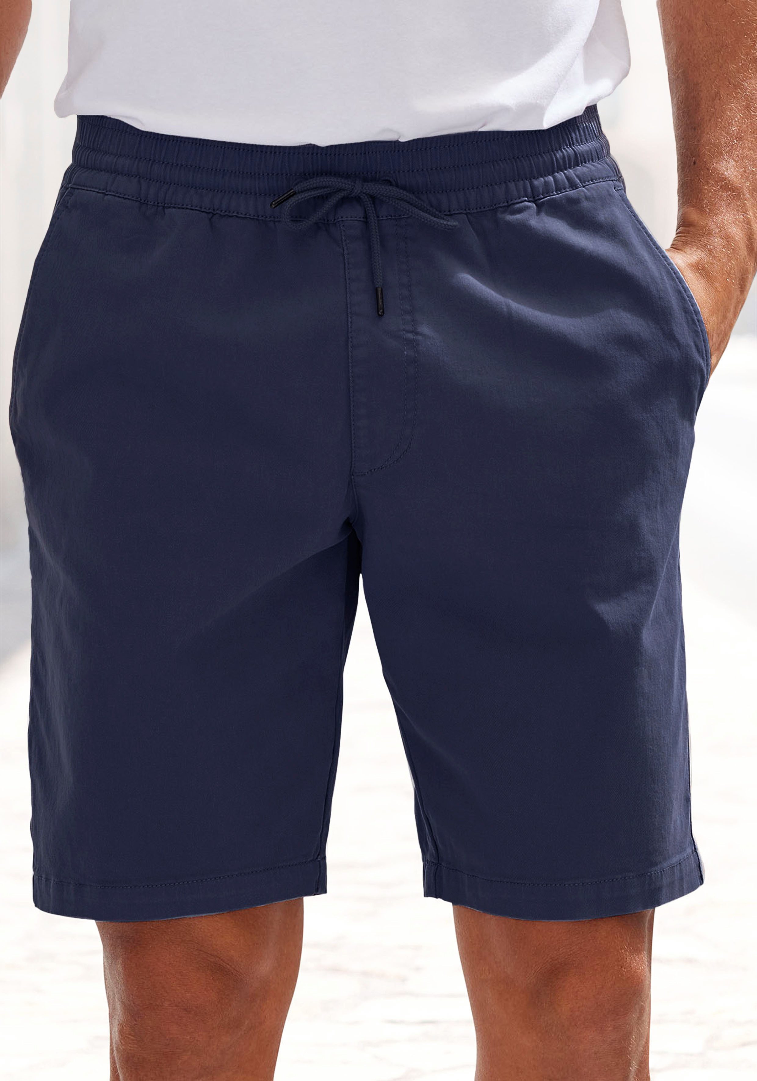 John Devin Shorts Bermuda kurze Hose aus elastischer Baumwoll-Qualität. € 36,99