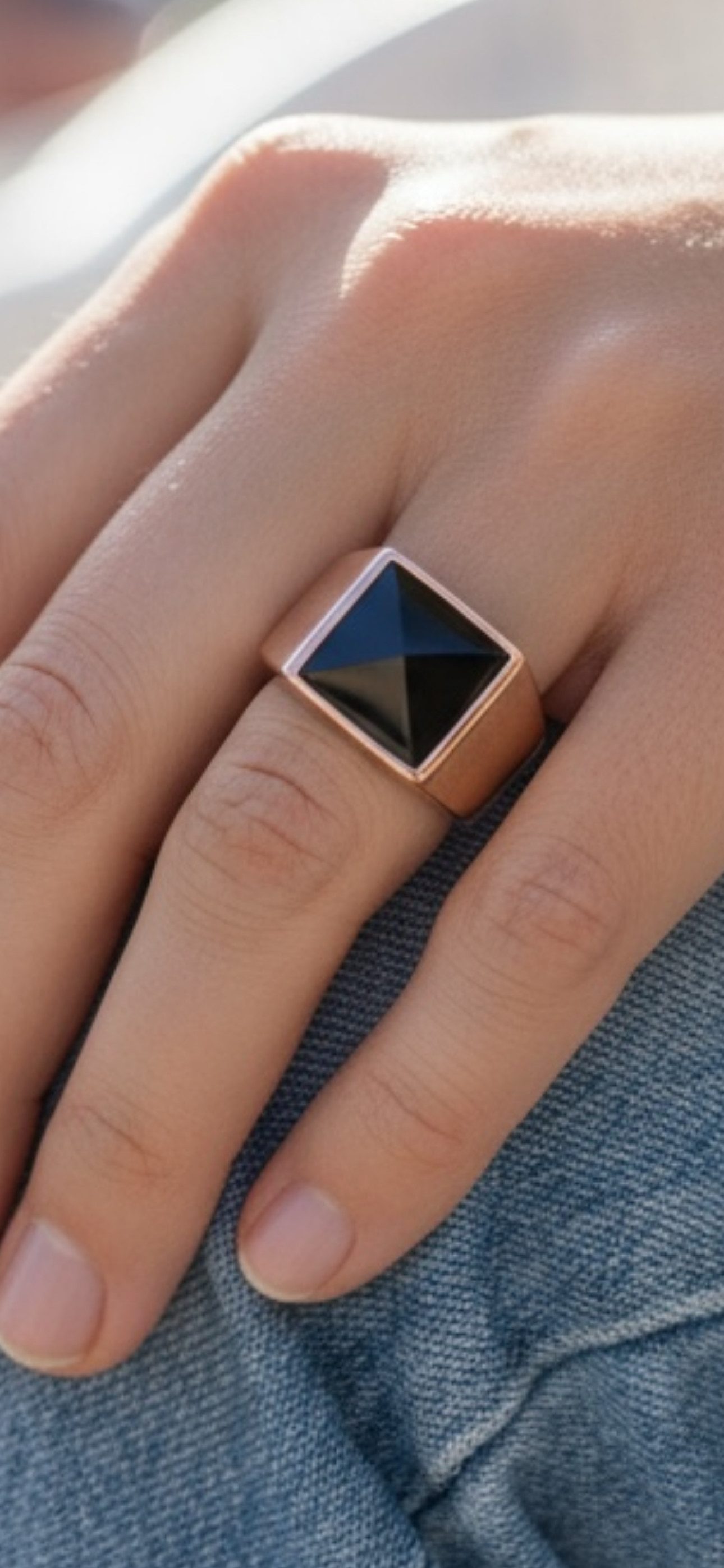 Karisma Fingerring Männer Edelstahl 316L Roségold Herrenring - Schwarzer Stein - RHX-101