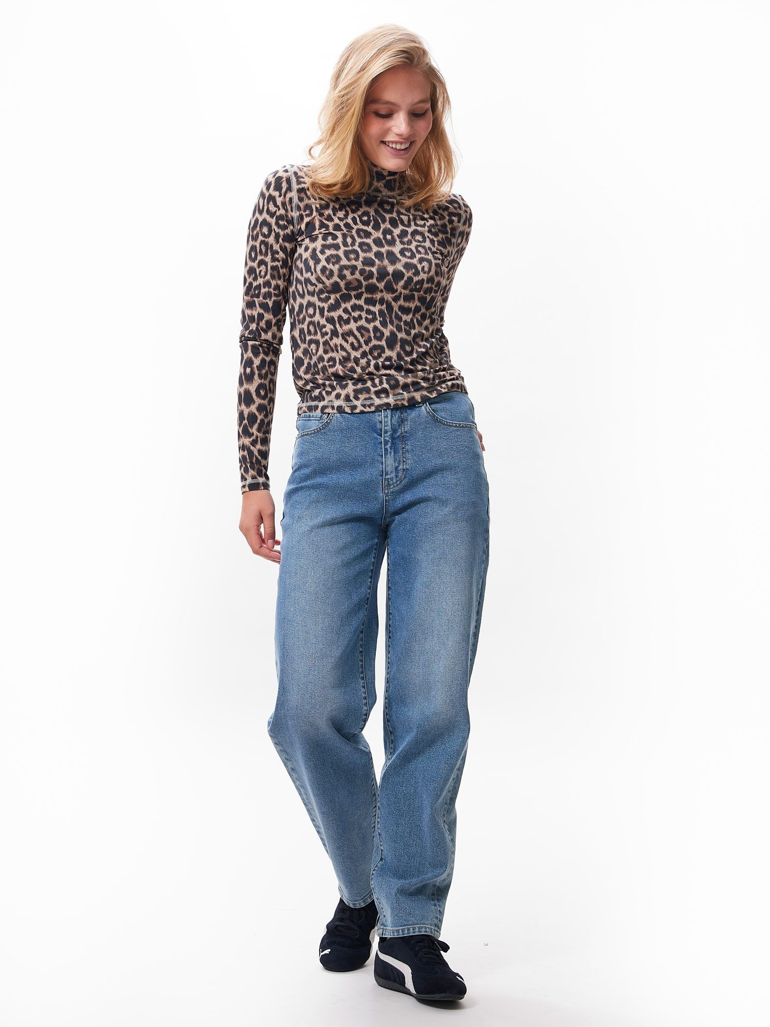 Catwalk Junkie Langarmshirt – Longsleeve in Leoprint mit Inside-Out-Nähten günstig online kaufen