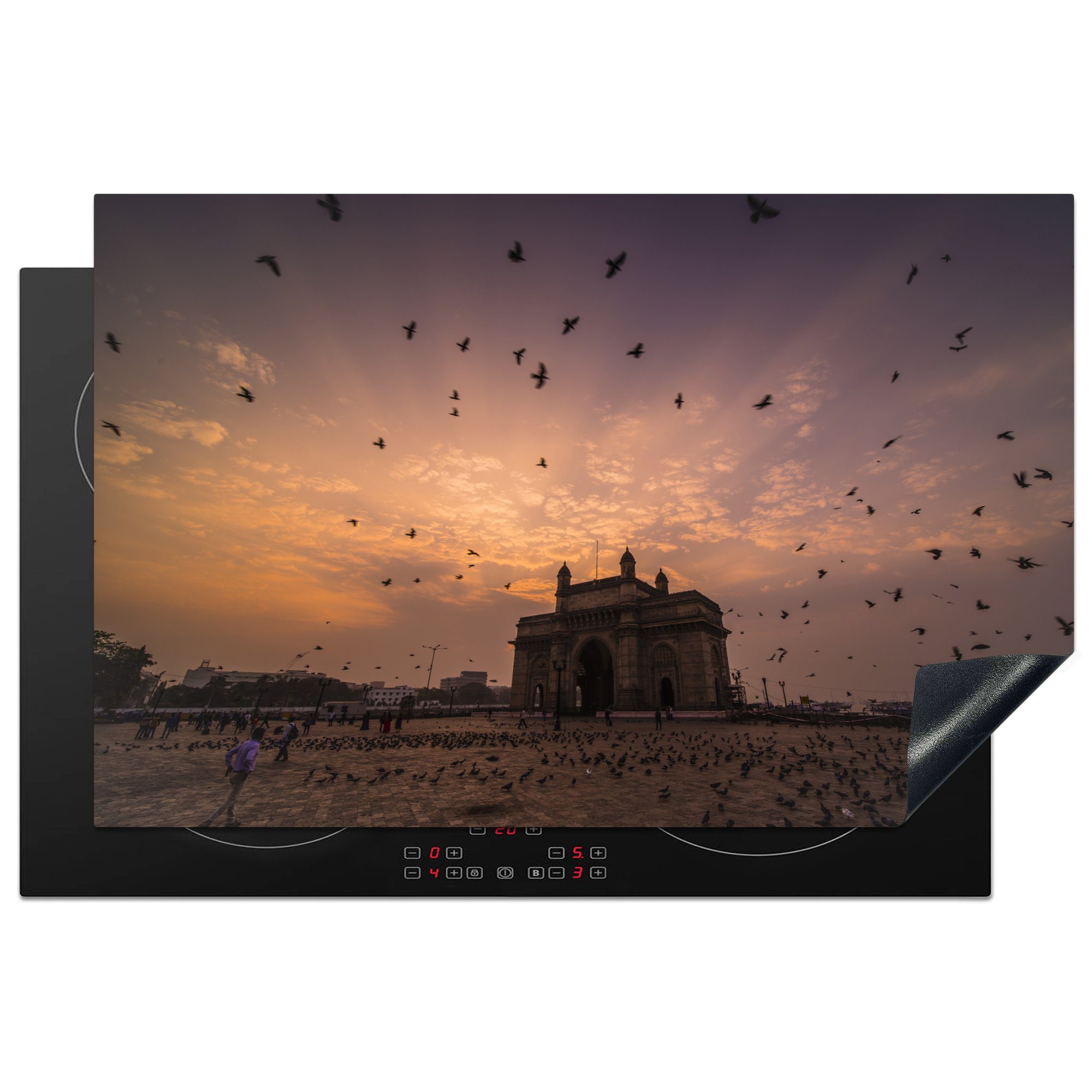 MuchoWow Herdblende-/Abdeckplatte Sonnenuntergang über dem Gateway of India in Mumbai, Vinyl, (1 tlg), 81x52 cm, Induktionskochfeld Schutz für die küche, Ceranfeldabdeckung