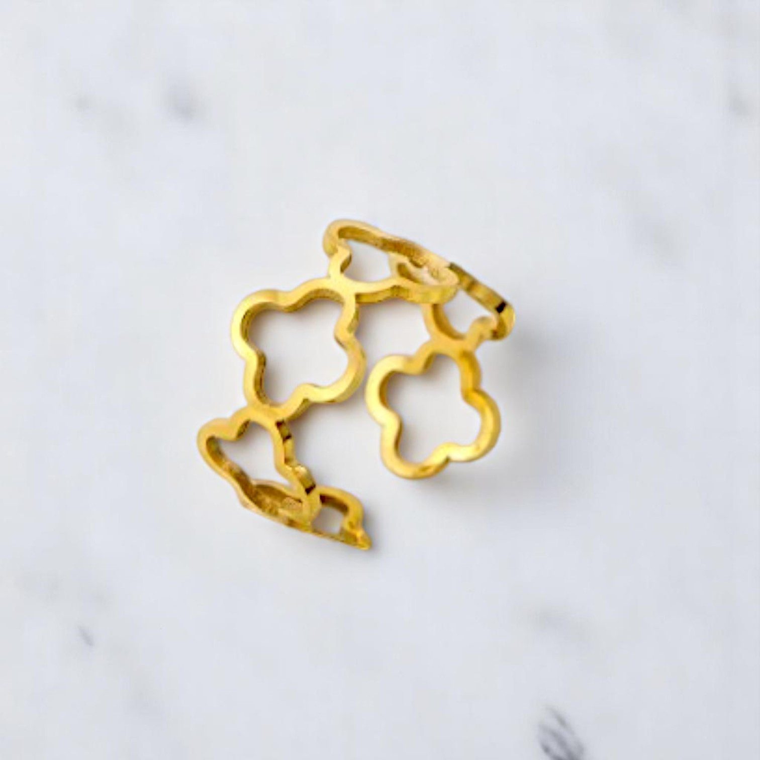 Medusa Accessoires Fingerring Kleeblatt Edelstahl Ring günstig online kaufen