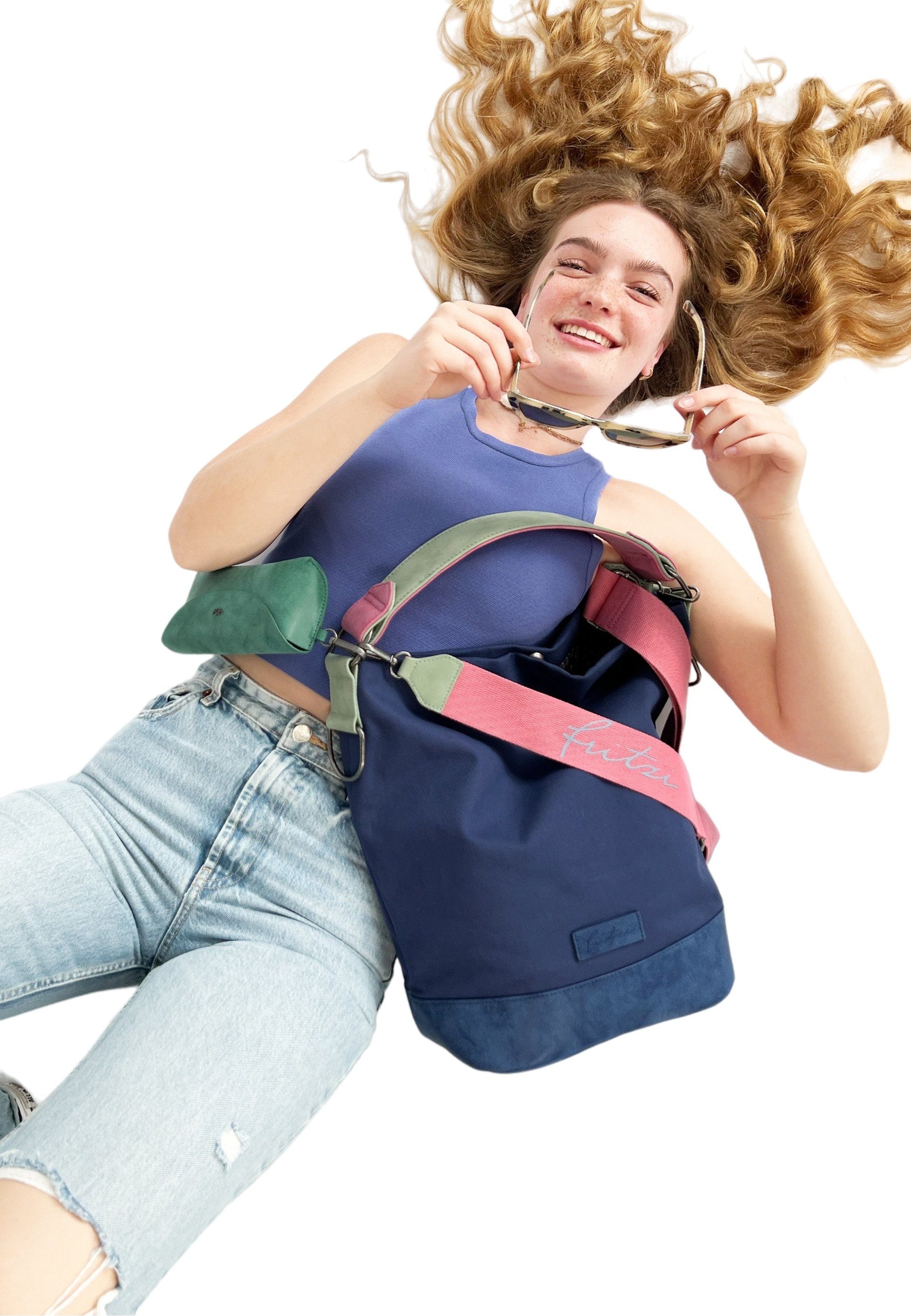 Fritzi aus Preußen Schultertasche Izzy07 Olga, aus veganen und recycelten Materialien
