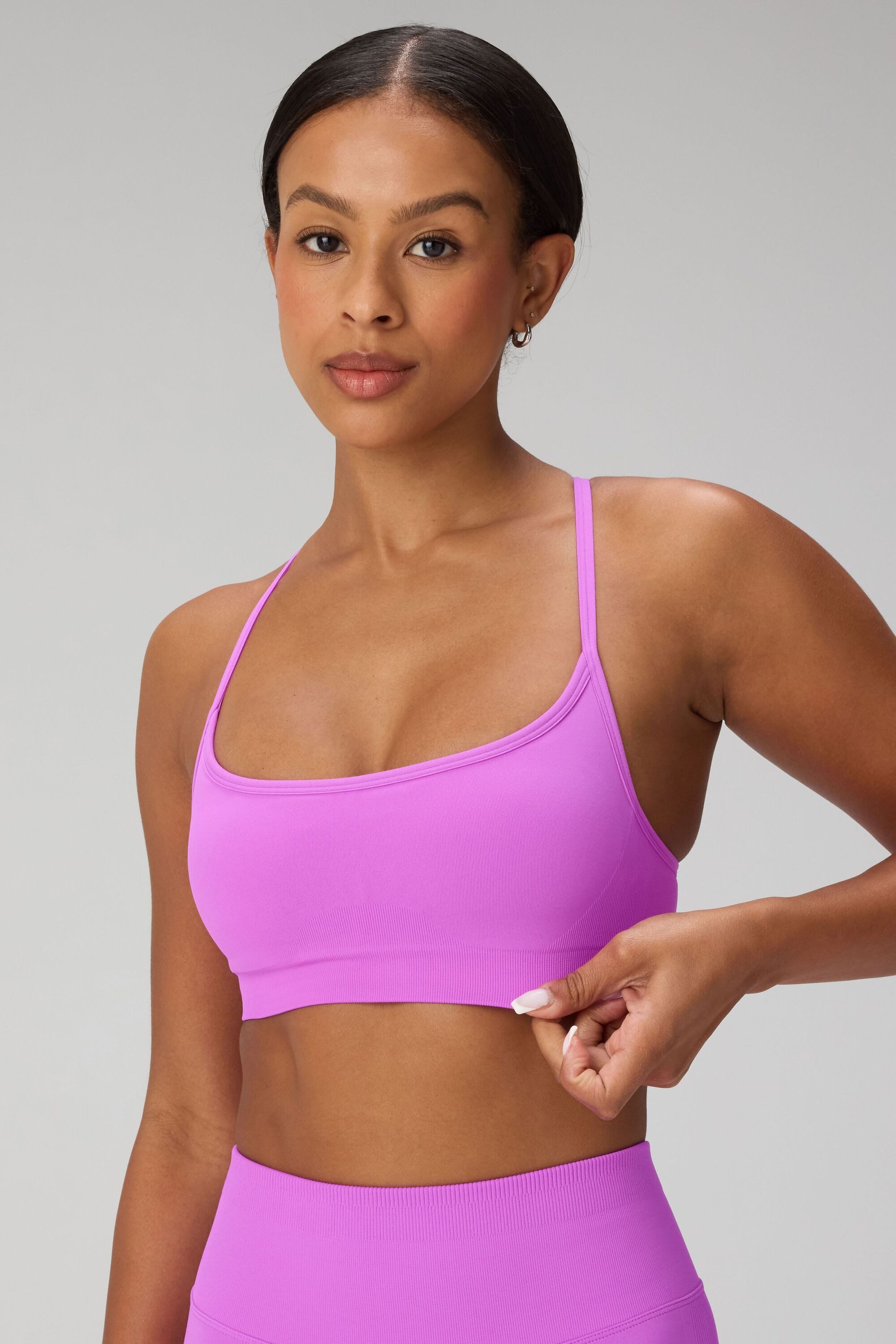 Fabletics Sport-BH SLEEK SEAMLESS STRAPPY LOW IMPACT BRA (1-tlg) mit Rundhalsausschnitt
