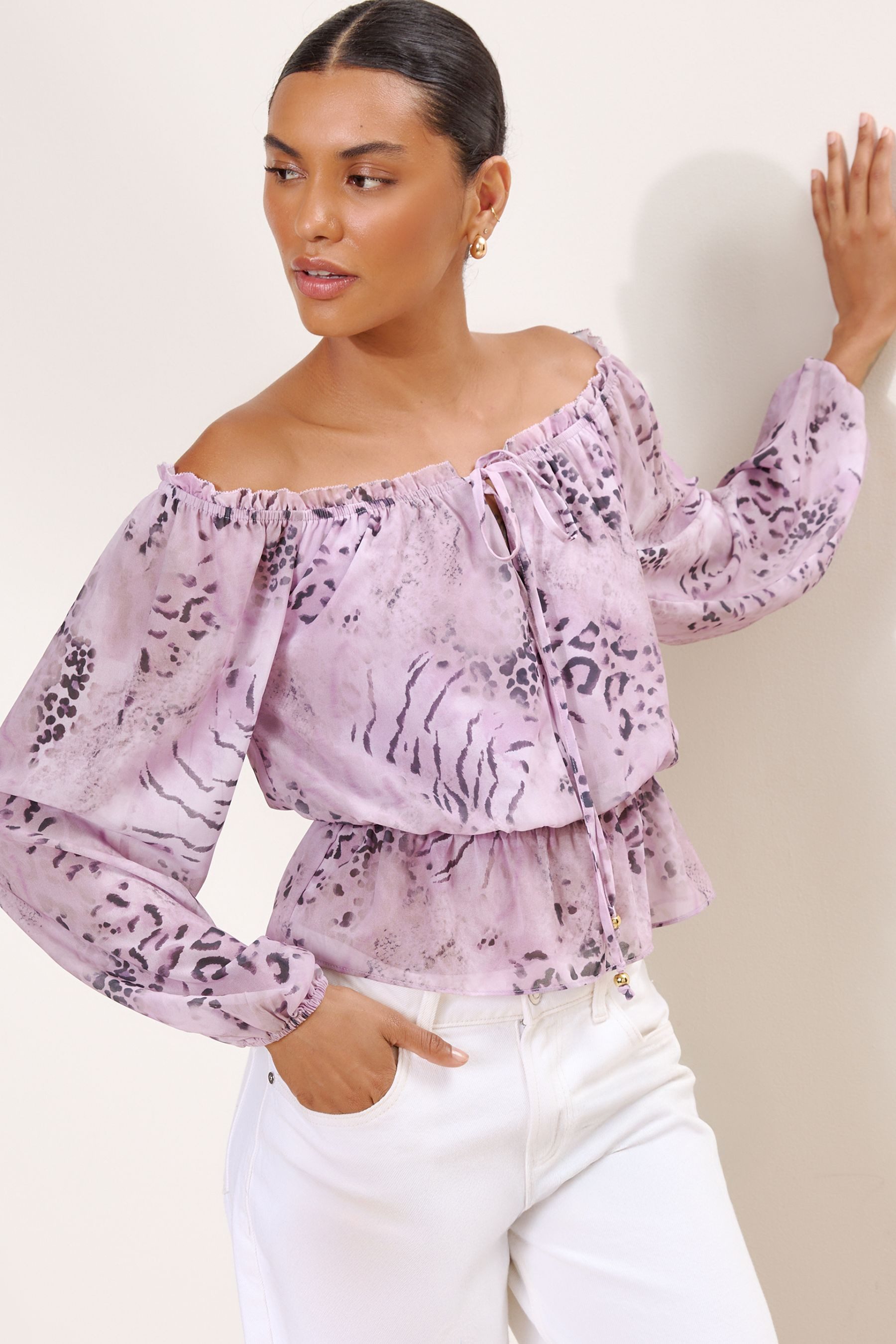 LIPSY Carmenbluse Lipsy Carmen-Bluse mit Puffärmeln (1-tlg)