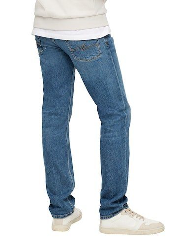 QS Nahtdesign mit Jeans Bequeme Gesäßtaschen blue den an 34