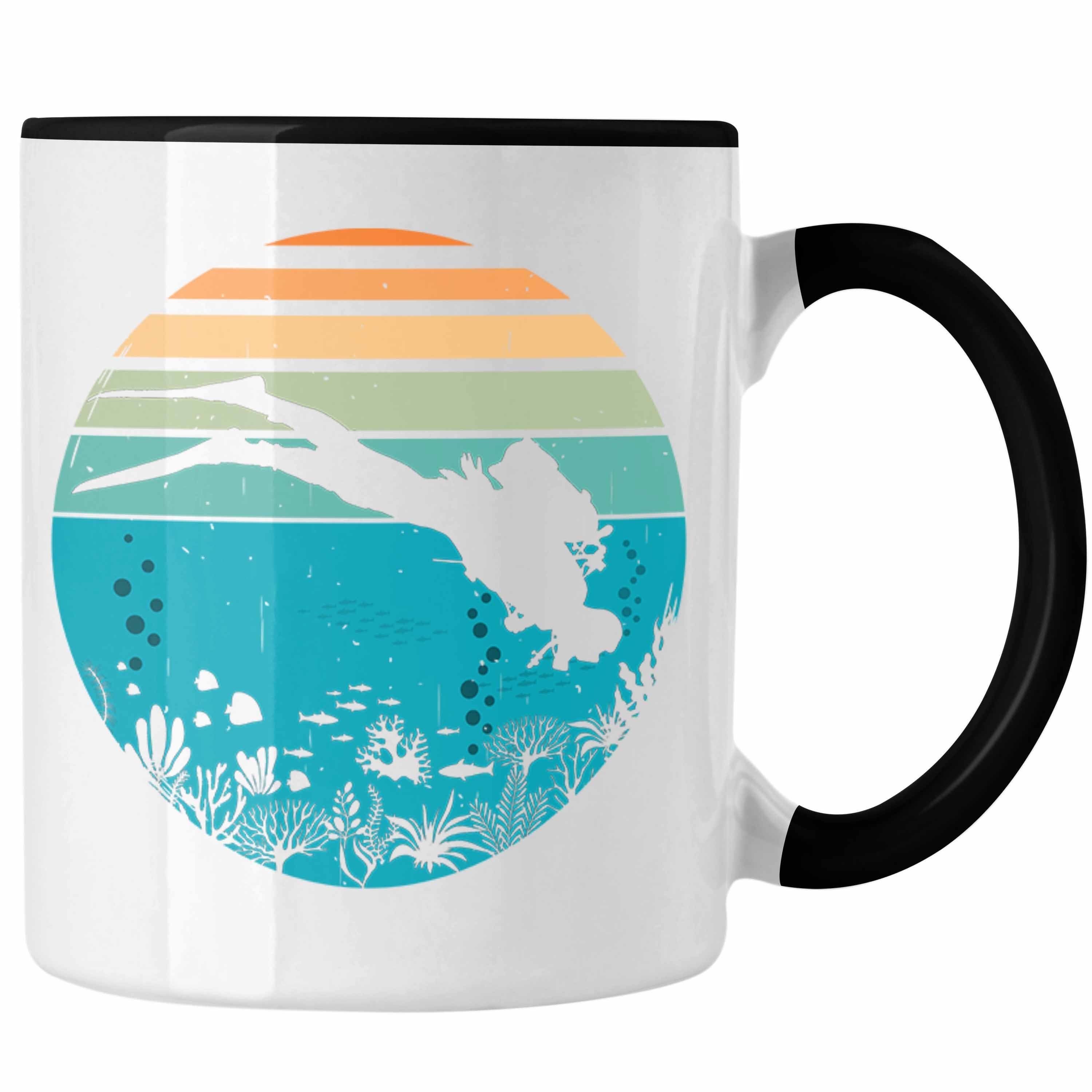 Trendation Tasse Trendation - Taucher Grafik Tasse Geschenk für Tauchlehrer Geschenkidee Lustig Tauchen Tauchsport Wasser Schwarz