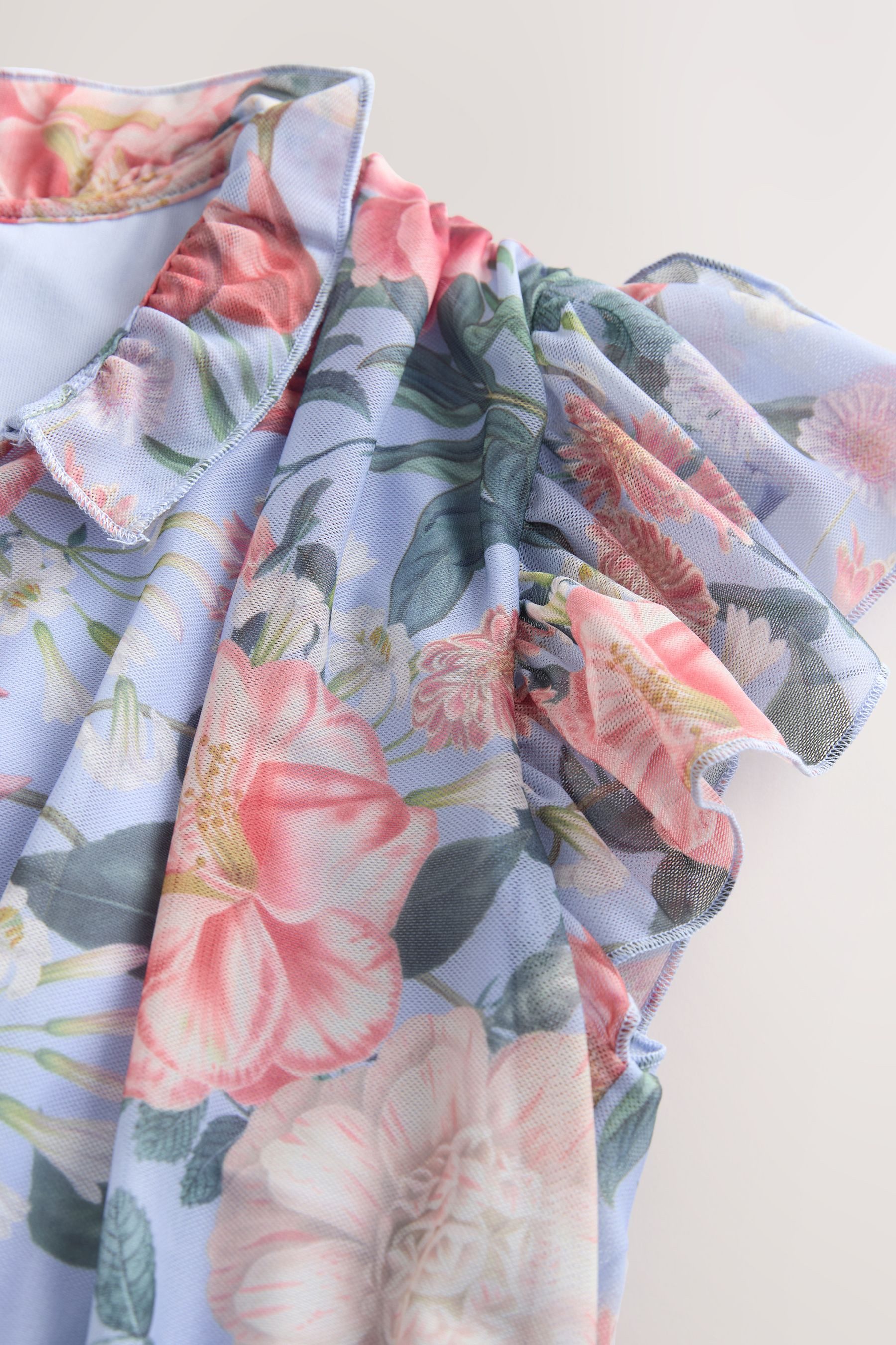 Next Midikleid Plissiertes Mesh-Midikleid mit V-Ausschnitt (1-tlg) günstig online kaufen