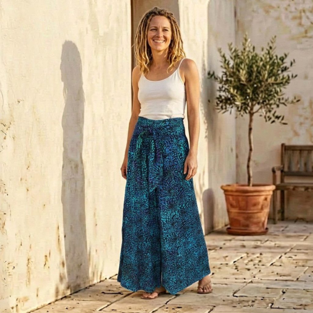 Guru-Shop Relaxhose Palazzohose mit breitem Bund, Wachsbatik.. alternative Bekleidung – Bild 2 von 5