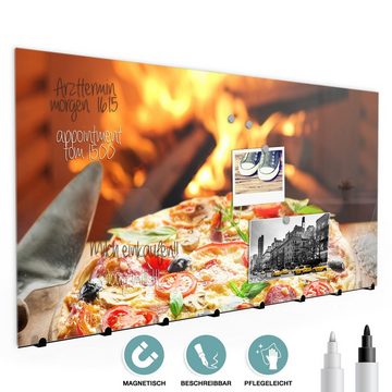 Primedeco Garderobenpaneel Magnetwand und Memoboard aus Glas Pizza aus dem Holzofen