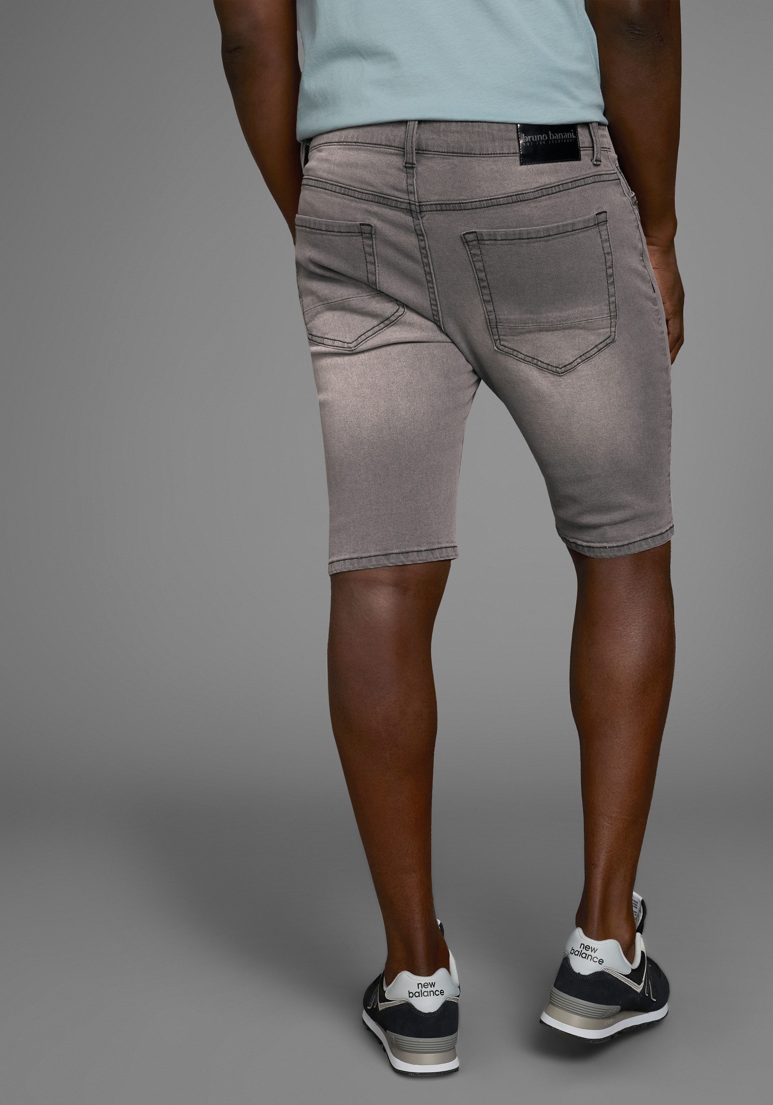 Bruno Banani Jeansshorts Hutch-Shorts gerade geschnittene kurze Beine, niedrige Leibhöhe – Bild 5 von 5