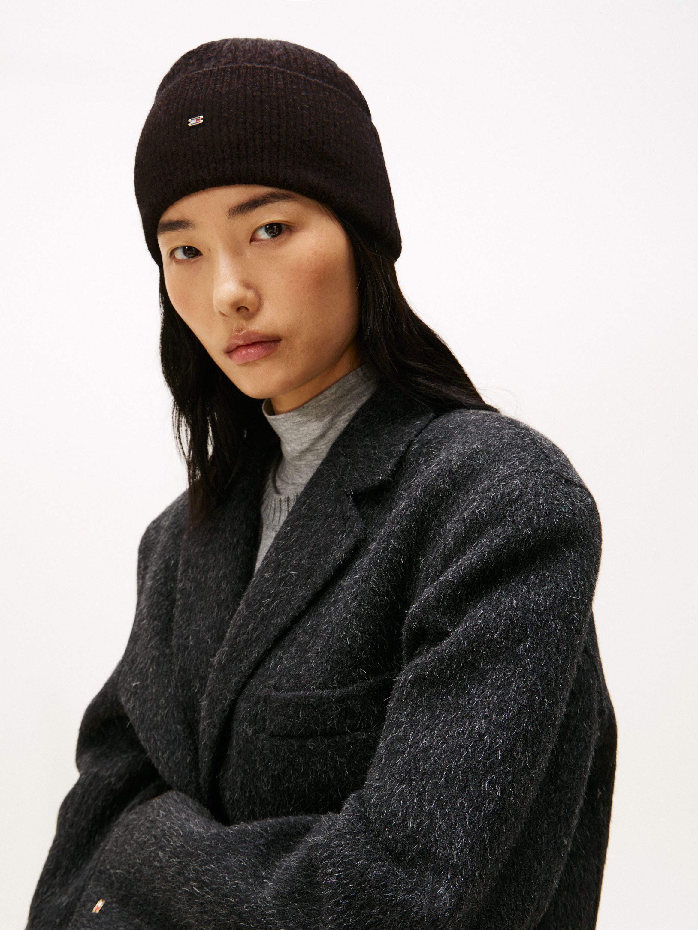 Tommy Hilfiger Beanie TH CABLE ENAMEL FLAG BEANIE Regular fit