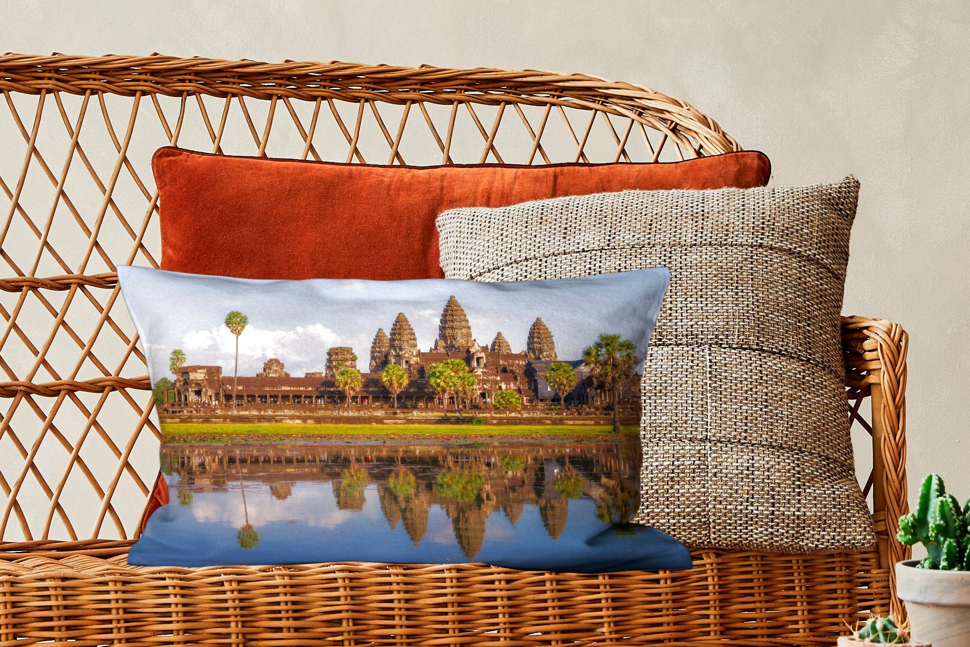 MuchoWow Dekokissen Füllung, Schlafzimmer Dekokissen in Tempel Wohzimmer mit Zierkissen, Kambodscha, Dekoration, Antiker