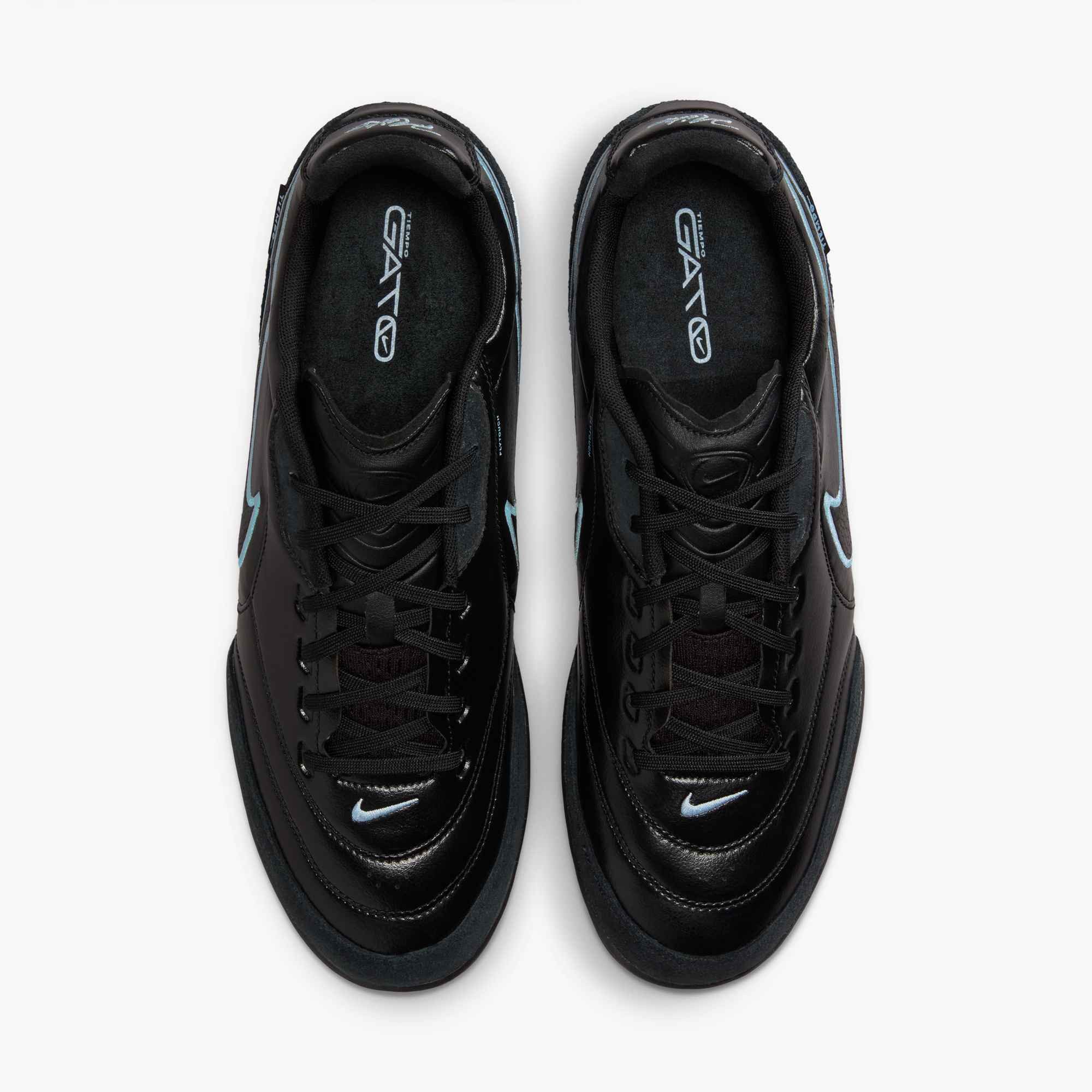 Nike TIEMPO STREETGATO Fußballschuh für Hart- und Hallenplätze sowie Straße, mit Gummilaufsohle